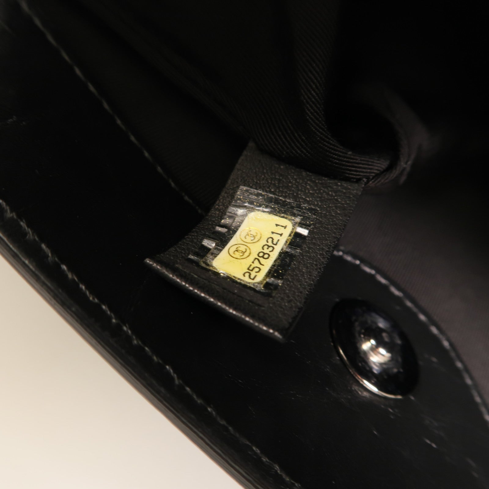 CHANEL 牛皮皮革Chain Shoulder銀扣鏈帶肩背袋