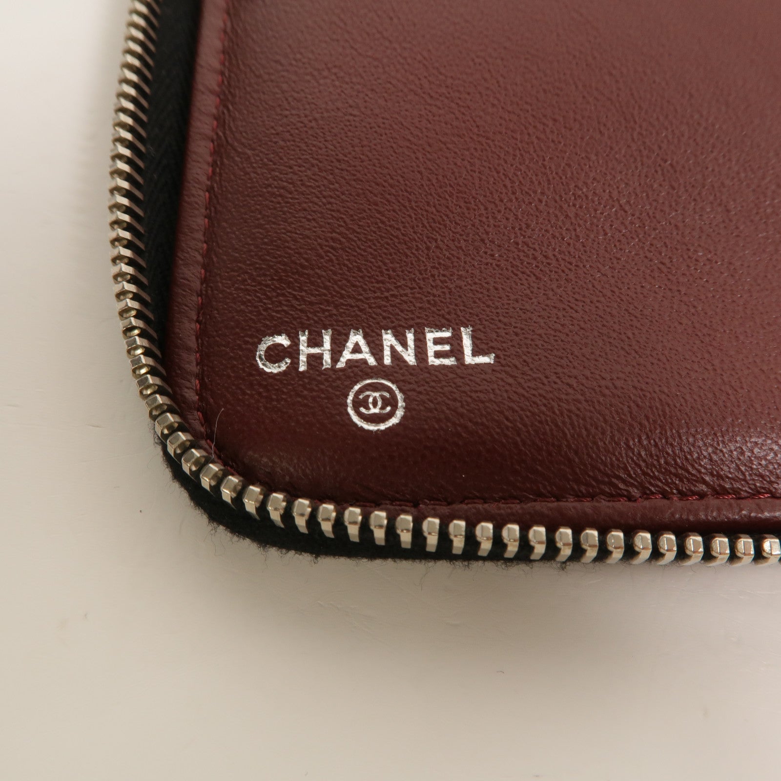 CHANEL 牛皮皮革Pouch手拿包
