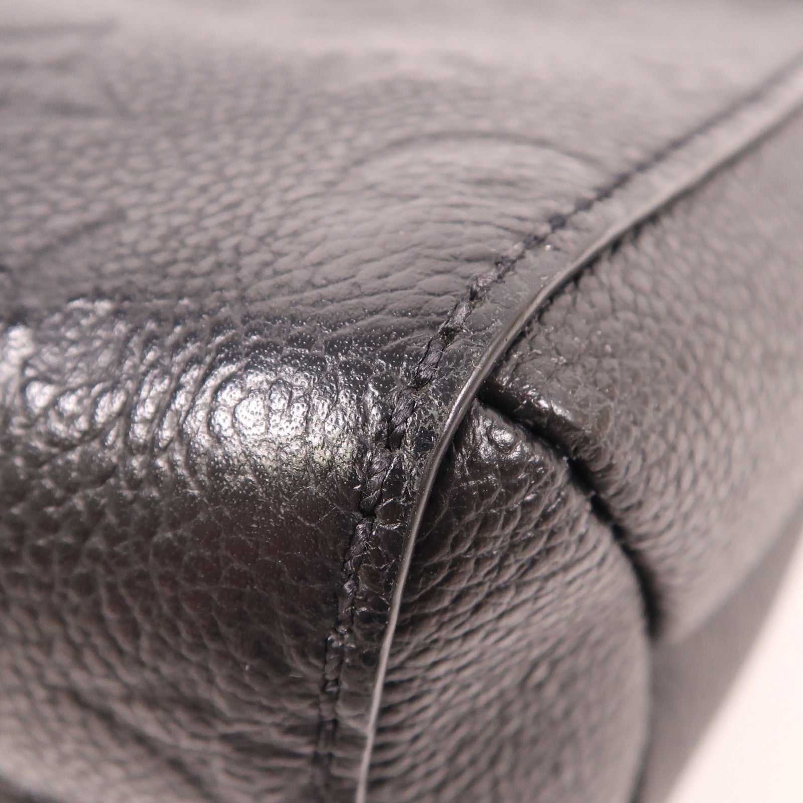 LOUIS VUITTON LV GHW Vavin PM Shoulder Bag M44151 Monogram Empreinte Black