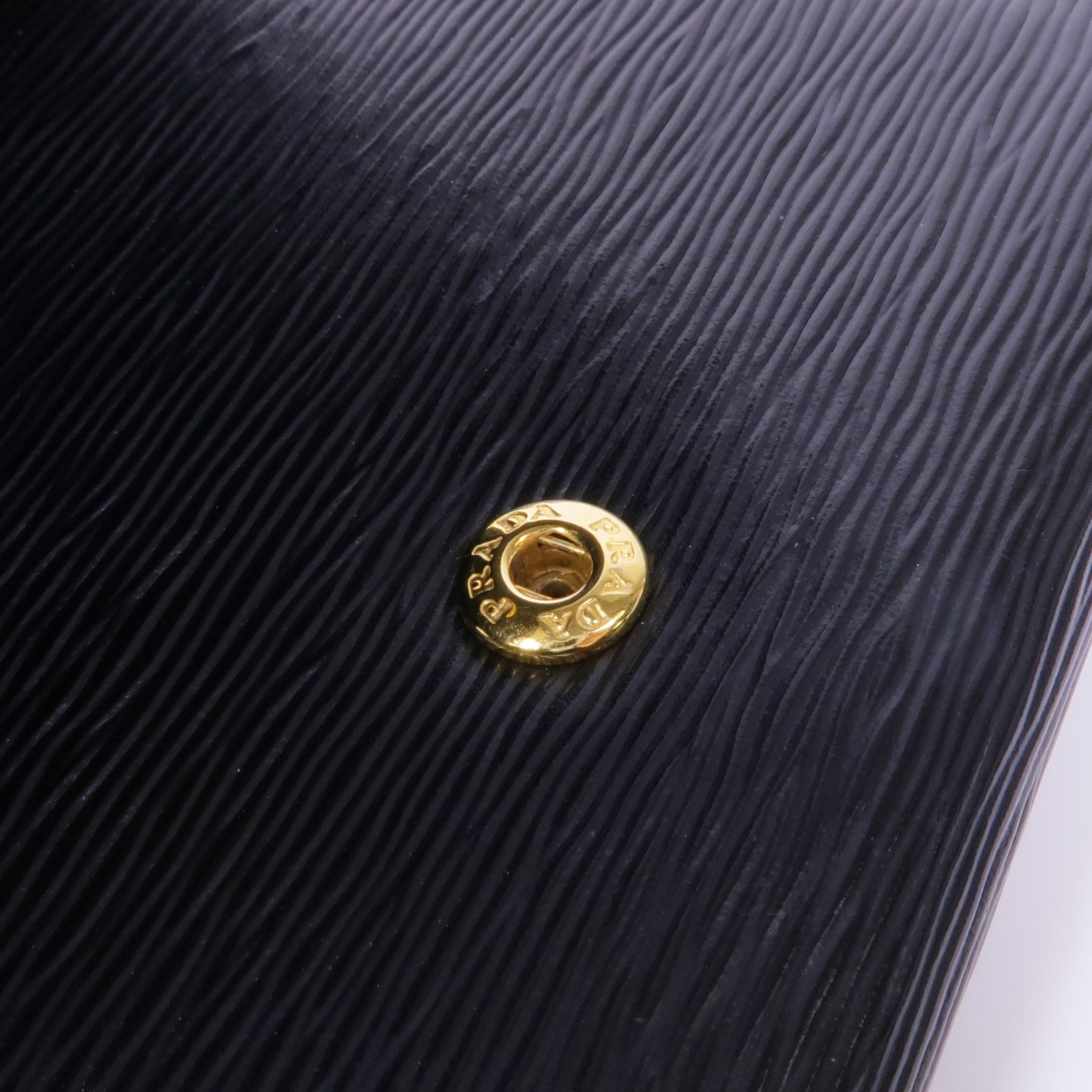 PRADA 牛皮皮革Wallet金扣錢包