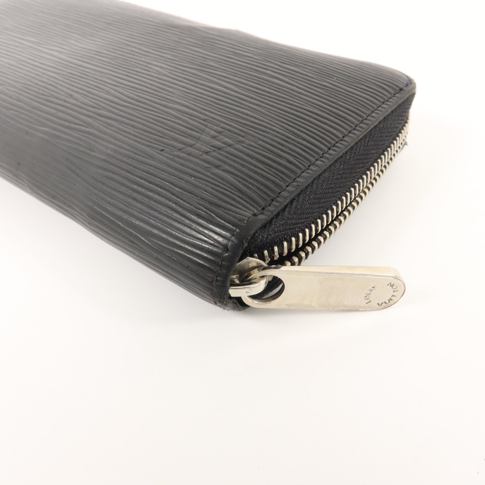LOUIS VUITTON Epi Zippy Long Round Wallet長錢包