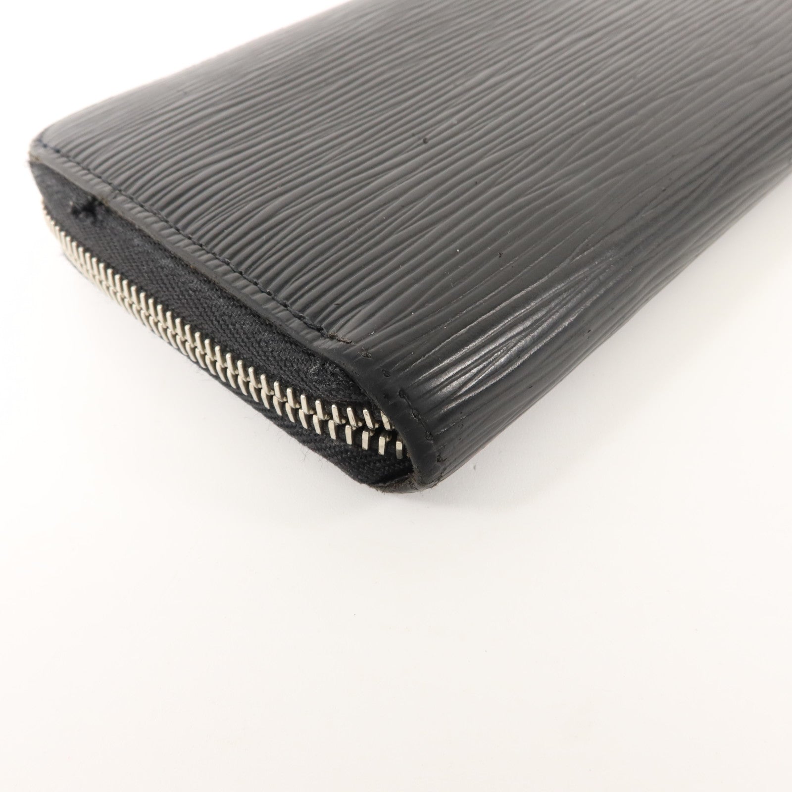 LOUIS VUITTON Epi Zippy Long Round Wallet長錢包