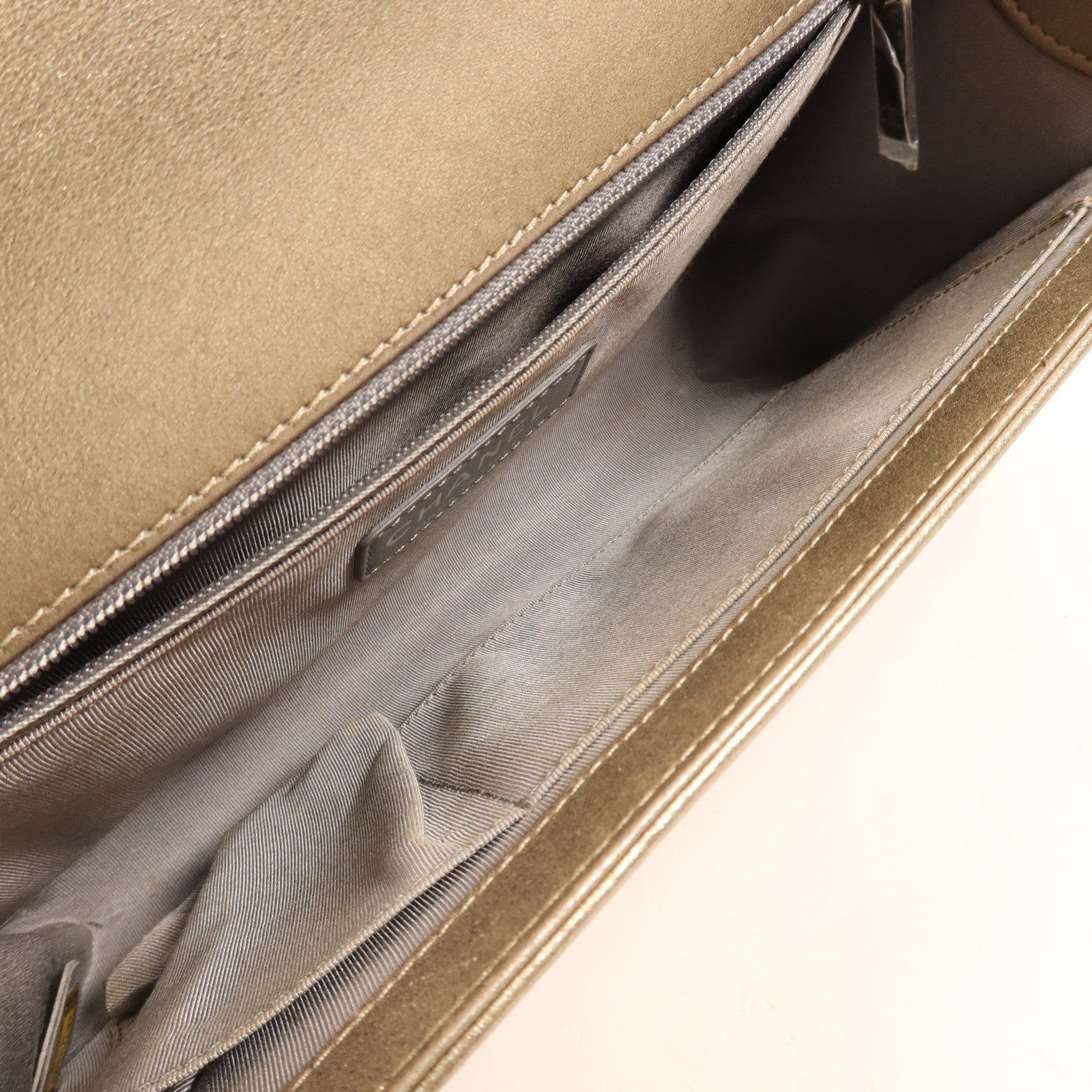 CHANEL 羊皮皮革Boy 28鏈帶肩背袋