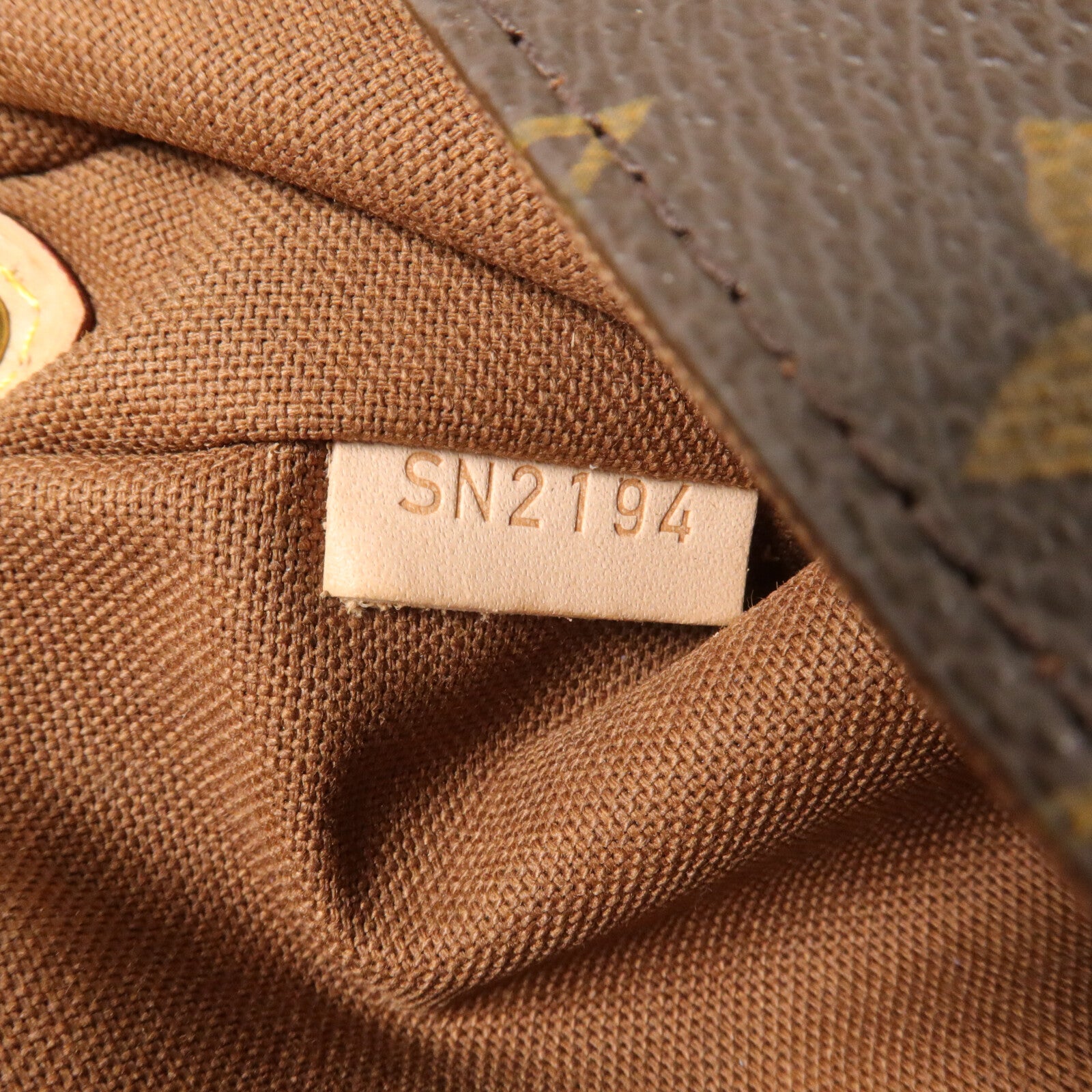 LOUIS VUITTON Monogram Pochette Friendly腰包