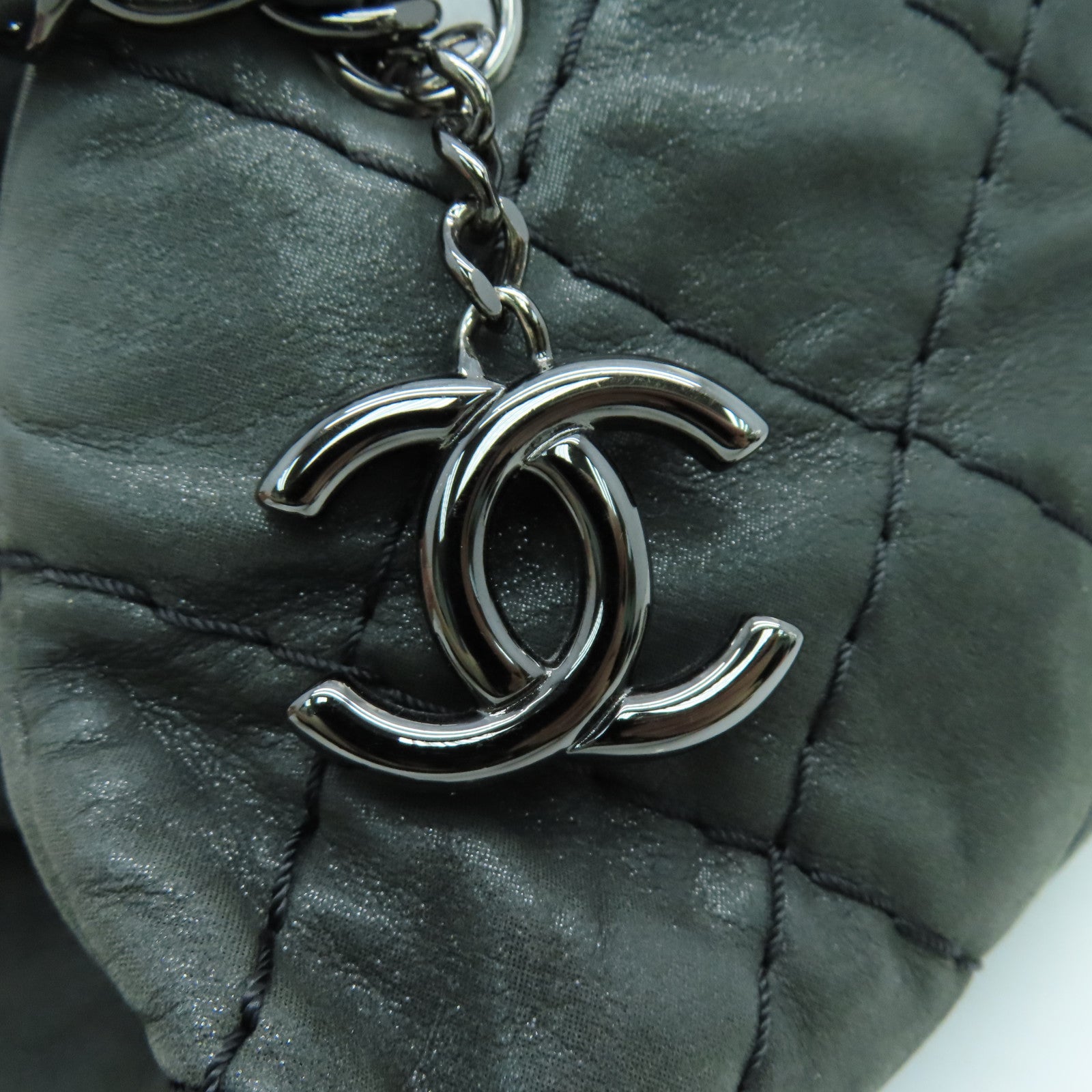 CHANEL cowhide leather Chain Shoulder shoulder bag dark green