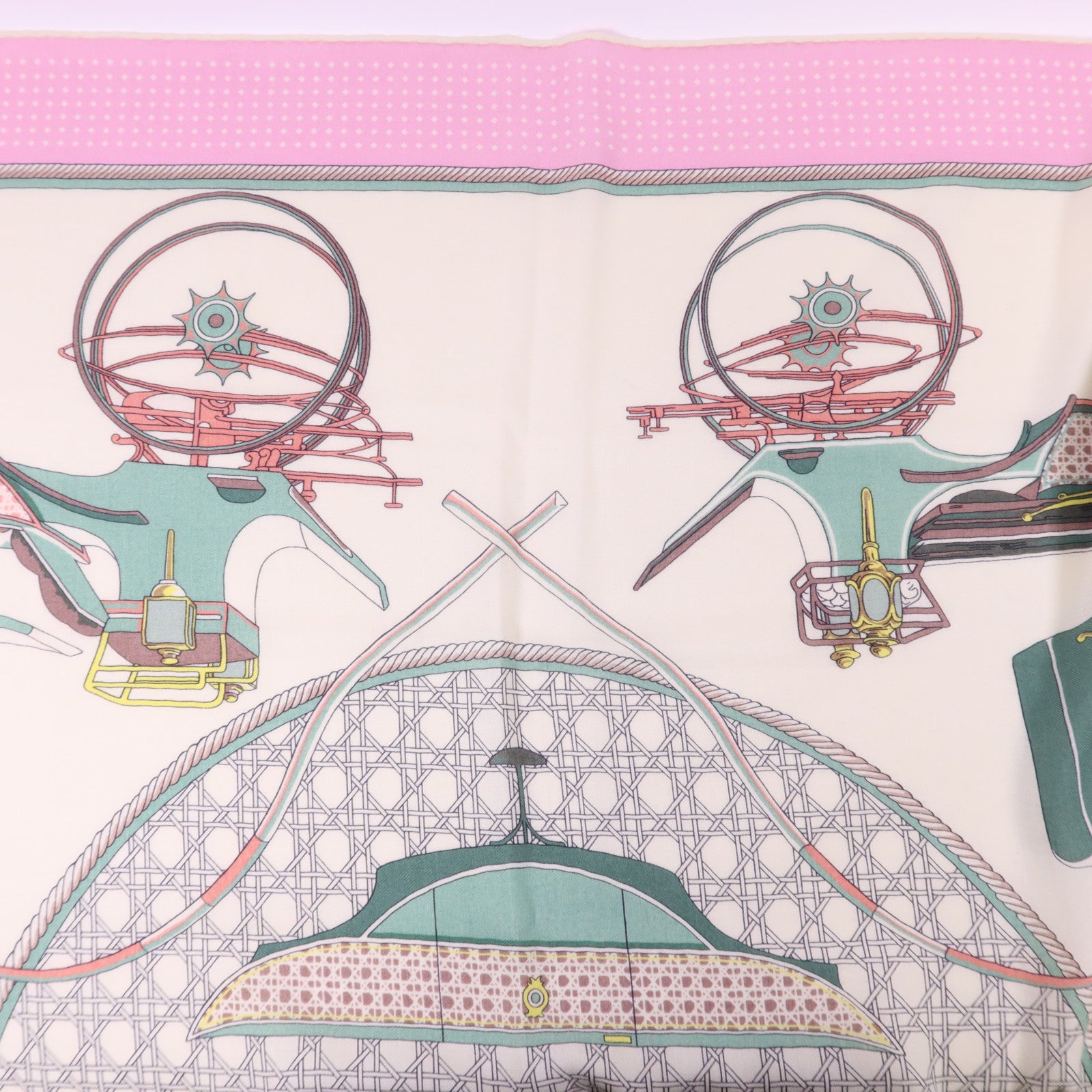 HERMES 絲質/羊絨Scarf 140X140絲巾