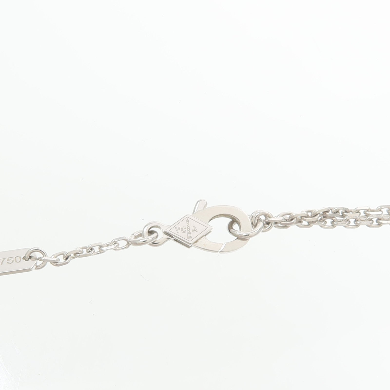 Van Cleef & Arpels 18K白金Vintage Alhambra Holiday 2020鑽石項鍊