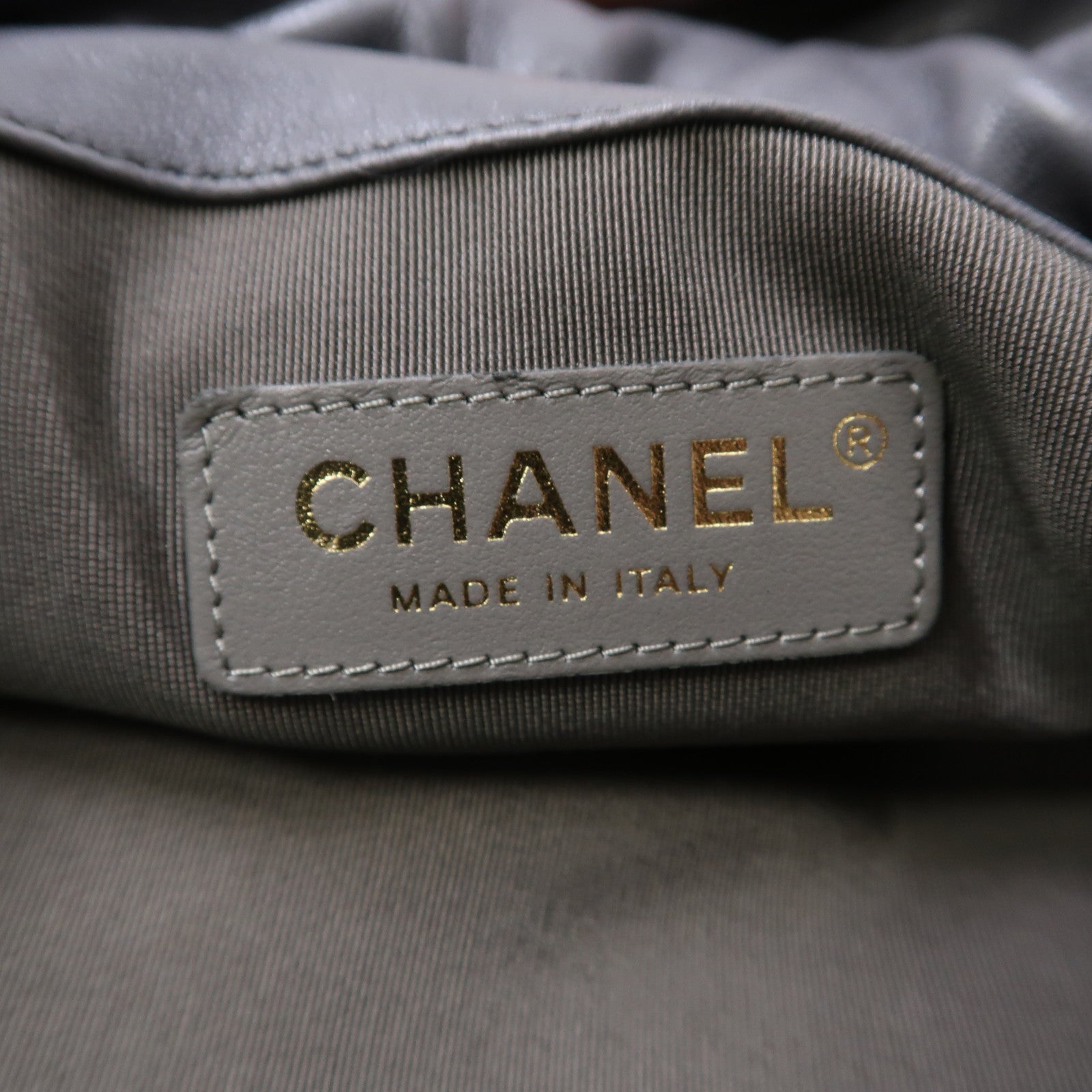CHANEL 菱格羊皮皮革Drawstring Shoulder Bag金扣鏈帶肩背袋灰色