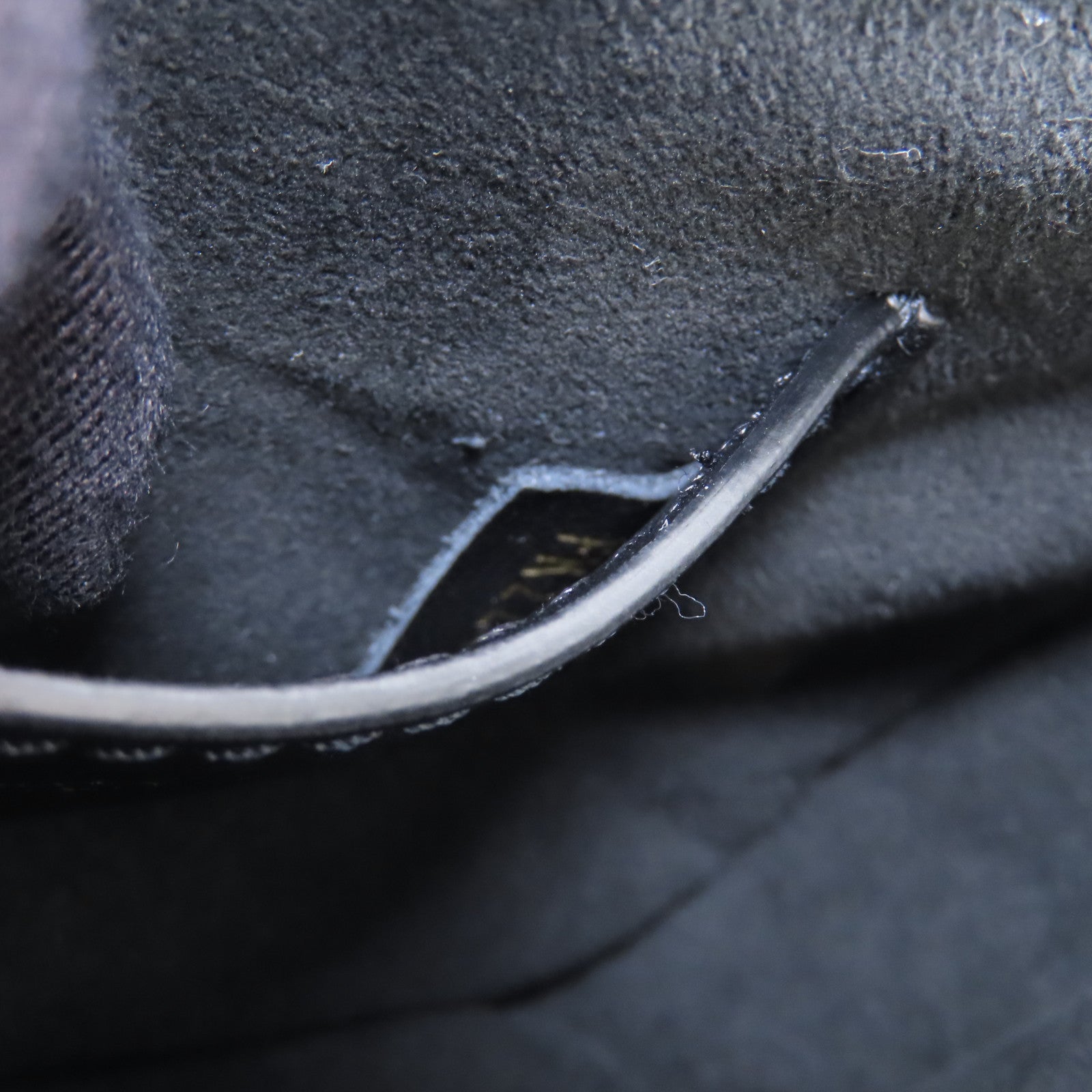 LOUIS VUITTON 牛皮皮革New Wave金扣手挽肩背兩用袋黑色