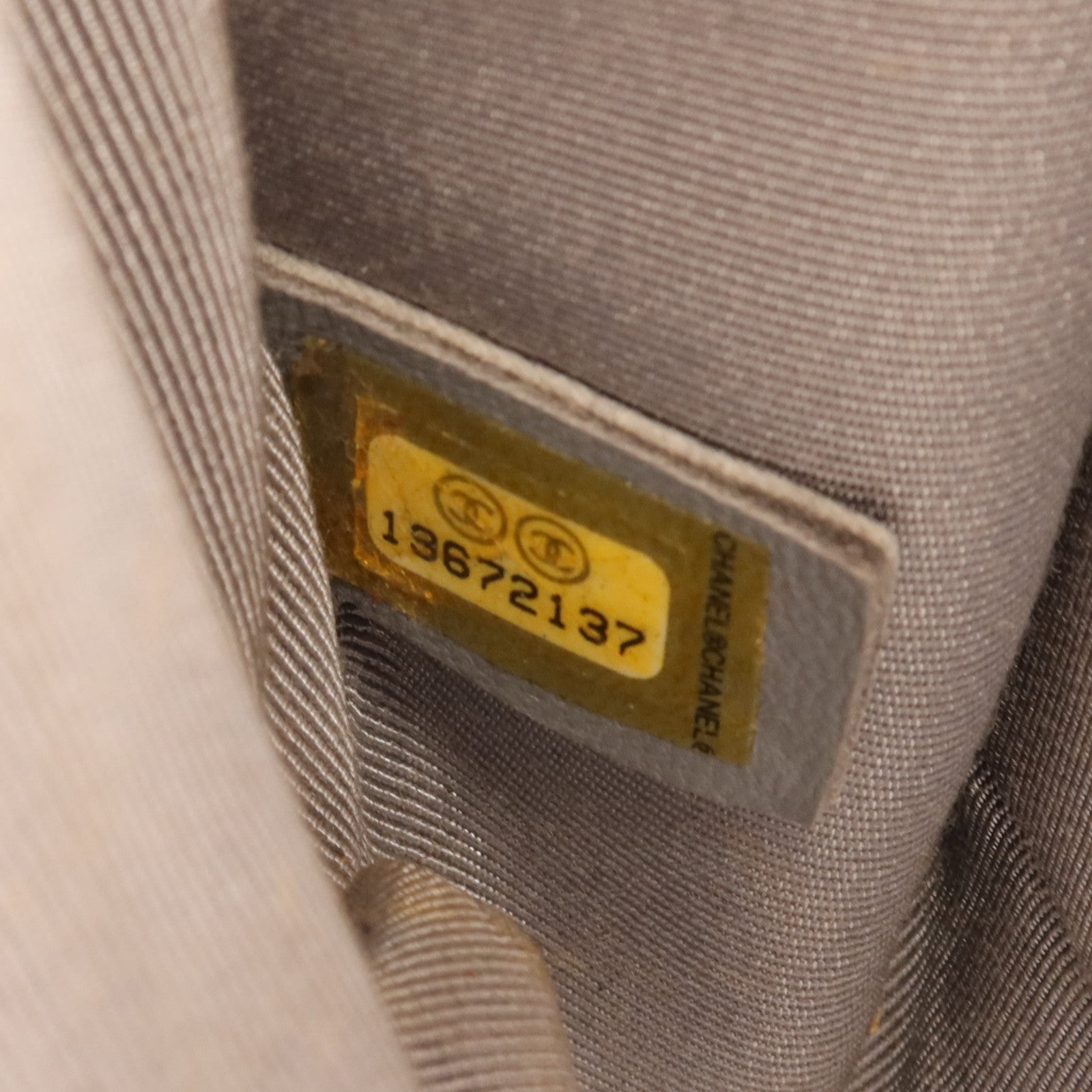 CHANEL 羊皮皮革Boy 28鏈帶肩背袋