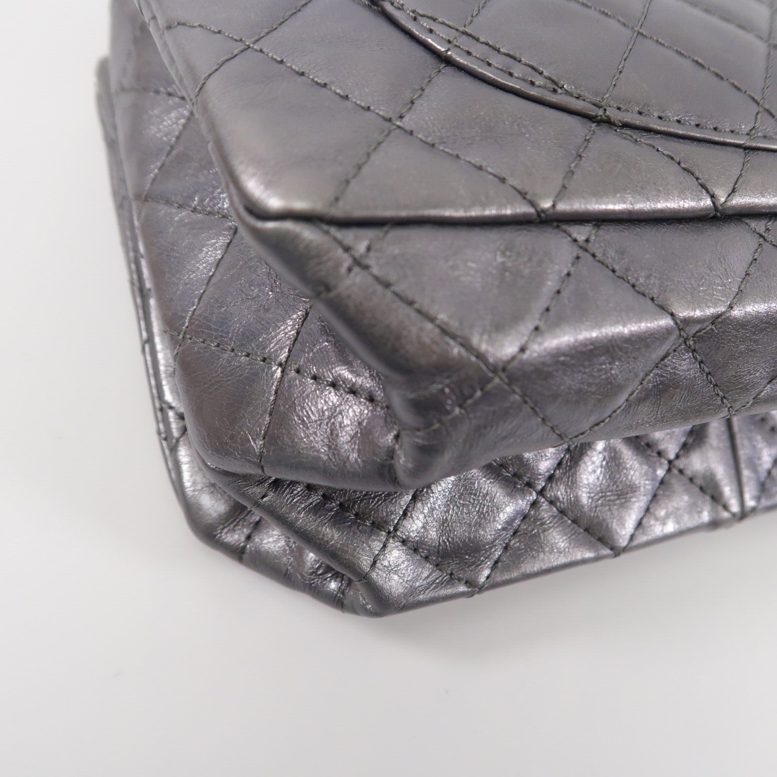 CHANEL 牛皮皮革2.55 Reissue Shoulder Bag鏈帶肩背袋