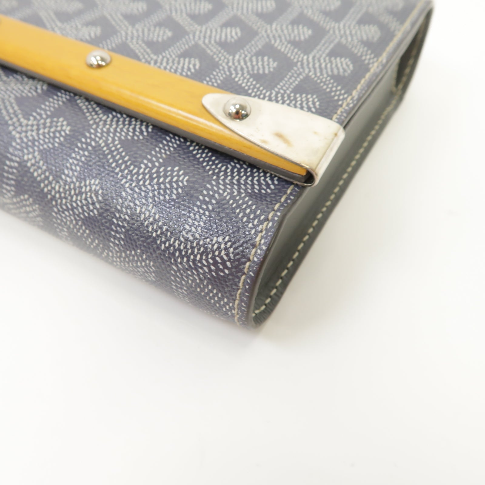 GOYARD 【激減優惠】塗層帆布Pochette Monte銀扣肩背袋灰色
