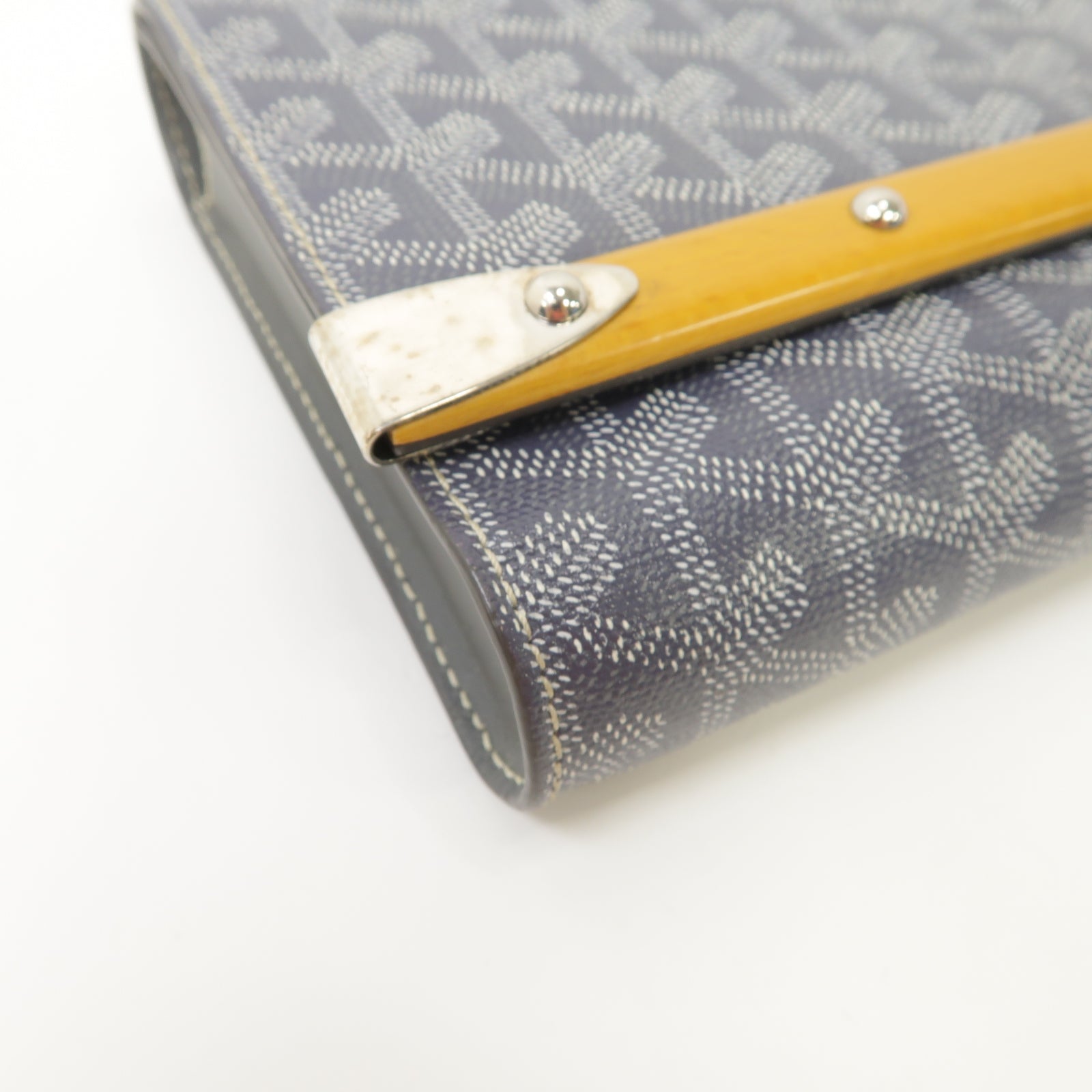 GOYARD 【激減優惠】塗層帆布Pochette Monte銀扣肩背袋灰色