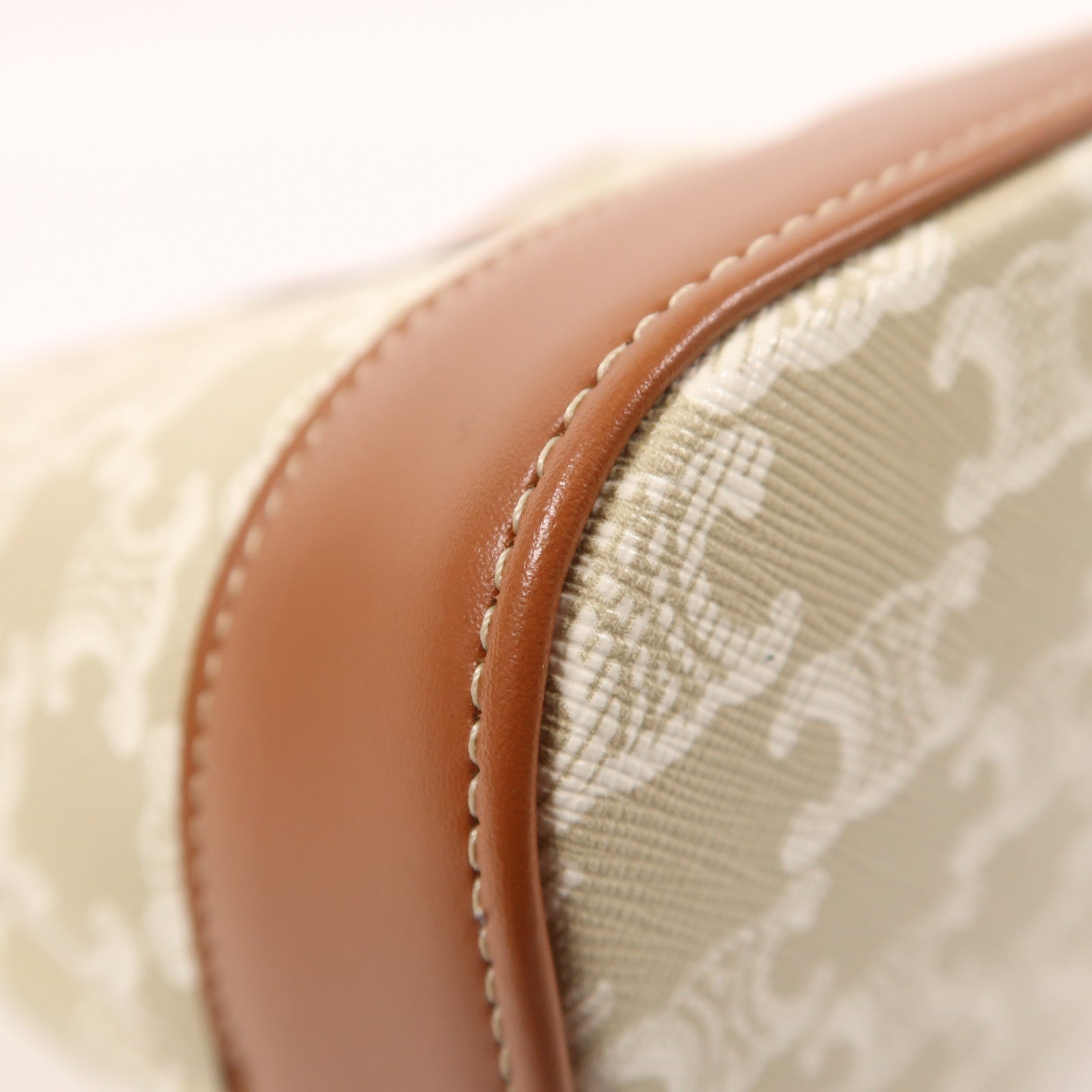 CELINE 塗層帆布Triomphe Bucket金扣肩背袋