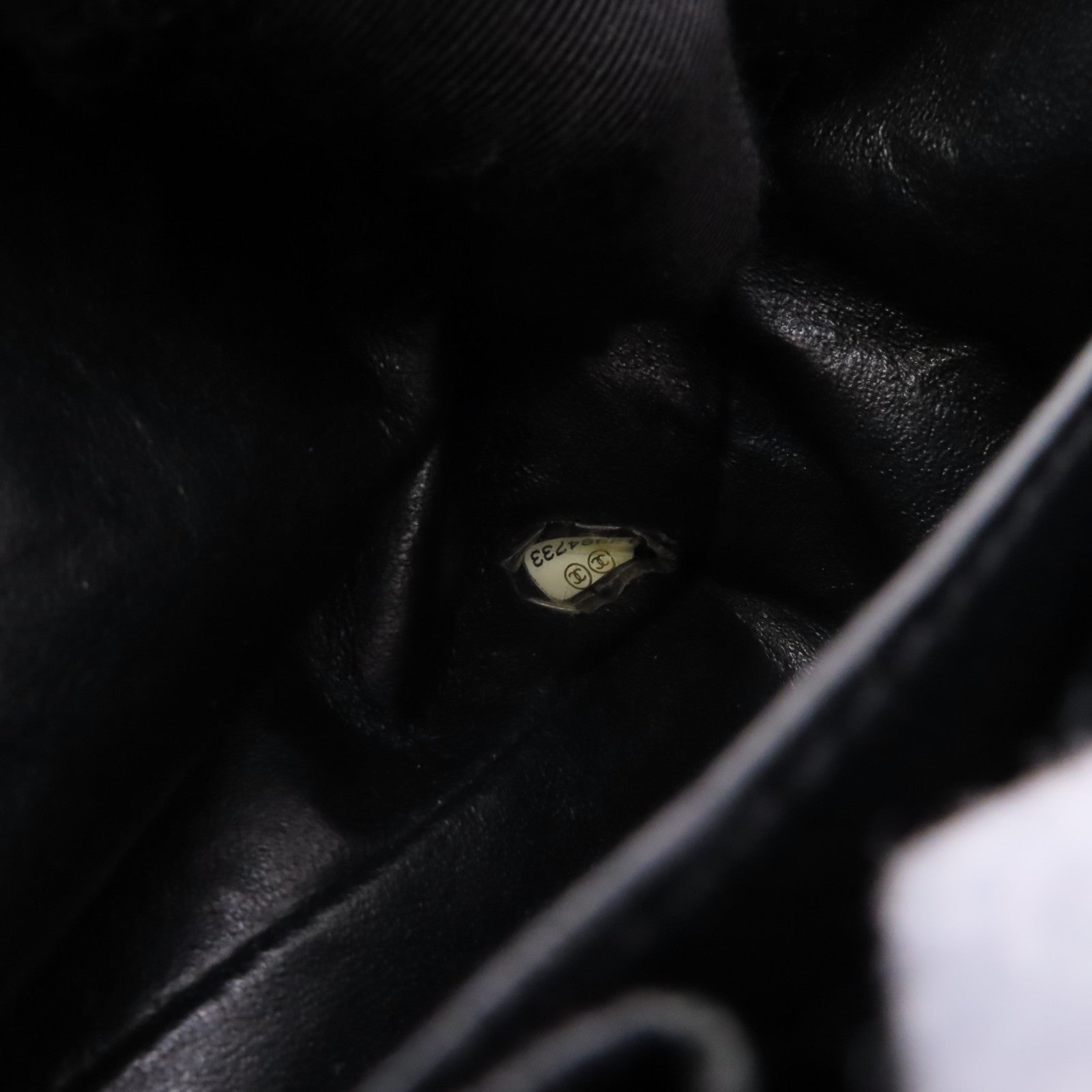 CHANEL 菱格漆皮皮革Chain Shoulder銀扣鏈帶肩背袋黑色