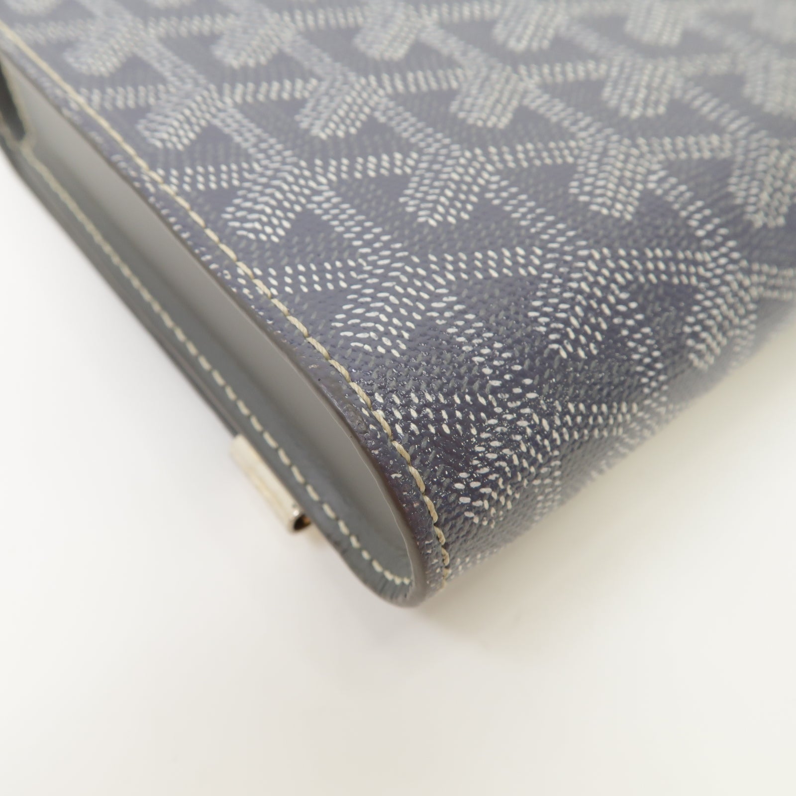 GOYARD 【激減優惠】塗層帆布Pochette Monte銀扣肩背袋灰色
