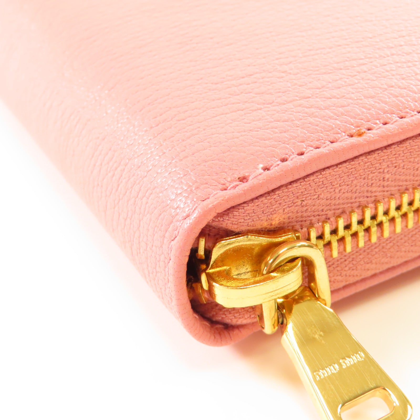 Miu Miu 牛皮皮革Long Wallet金扣長錢包粉紅色