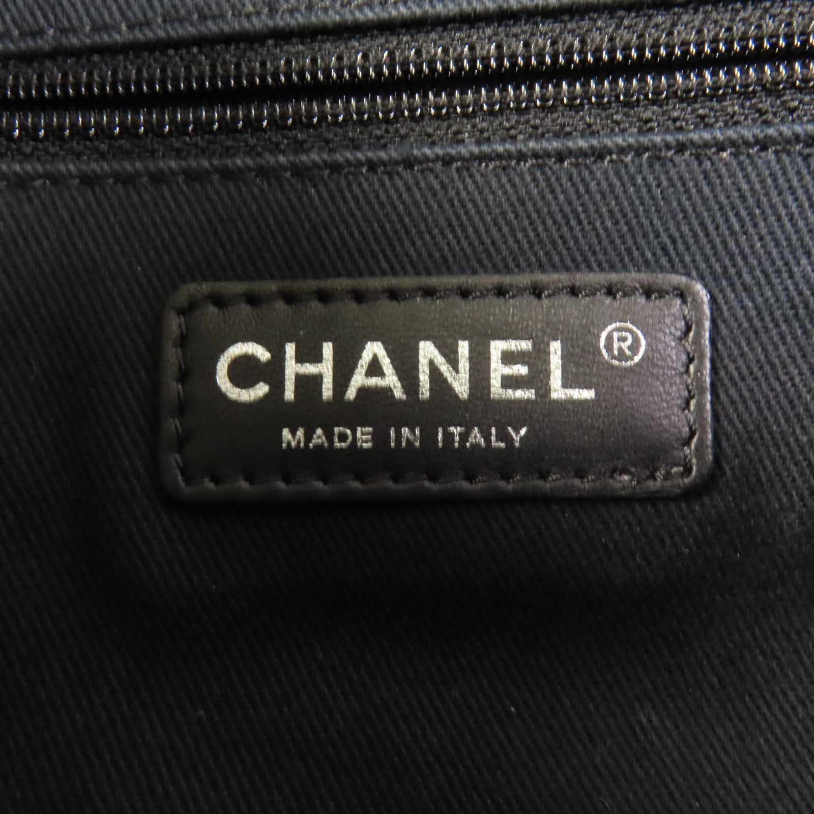 CHANEL 牛皮皮革Chain Shoulder銀扣鏈帶肩背袋