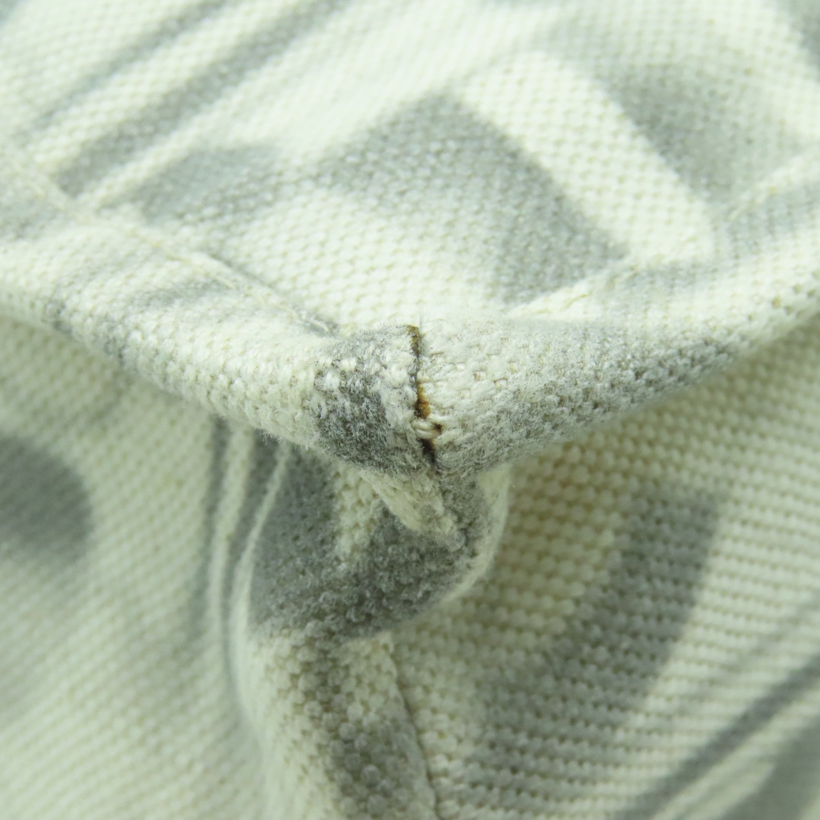 CHANEL 【清倉大減價】帆布Shoulder Tote銀扣手挽肩背兩用袋白色/灰色