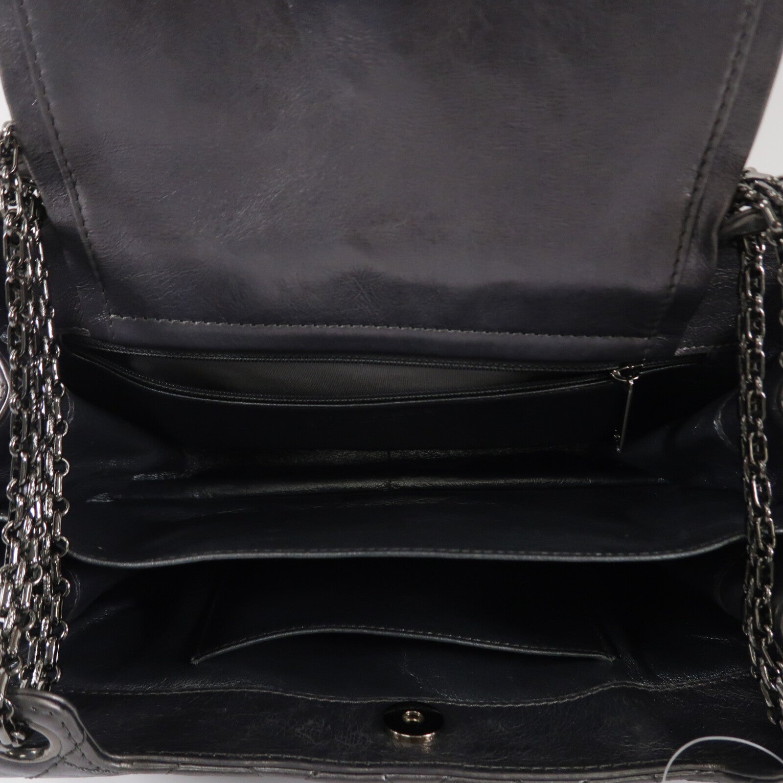 CHANEL 牛皮皮革2.55 Reissue Shoulder Bag鏈帶肩背袋