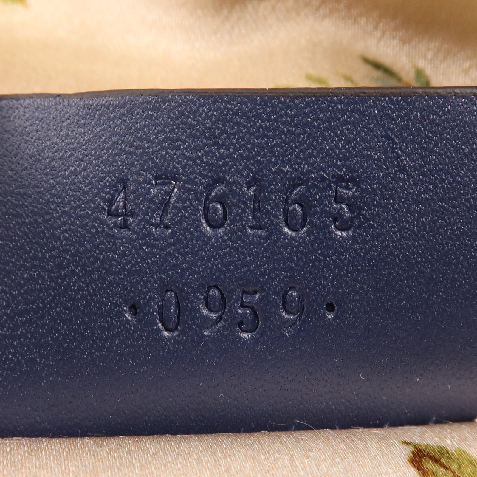 GUCCI 【激減優惠】牛仔布Pouch金扣手拿包