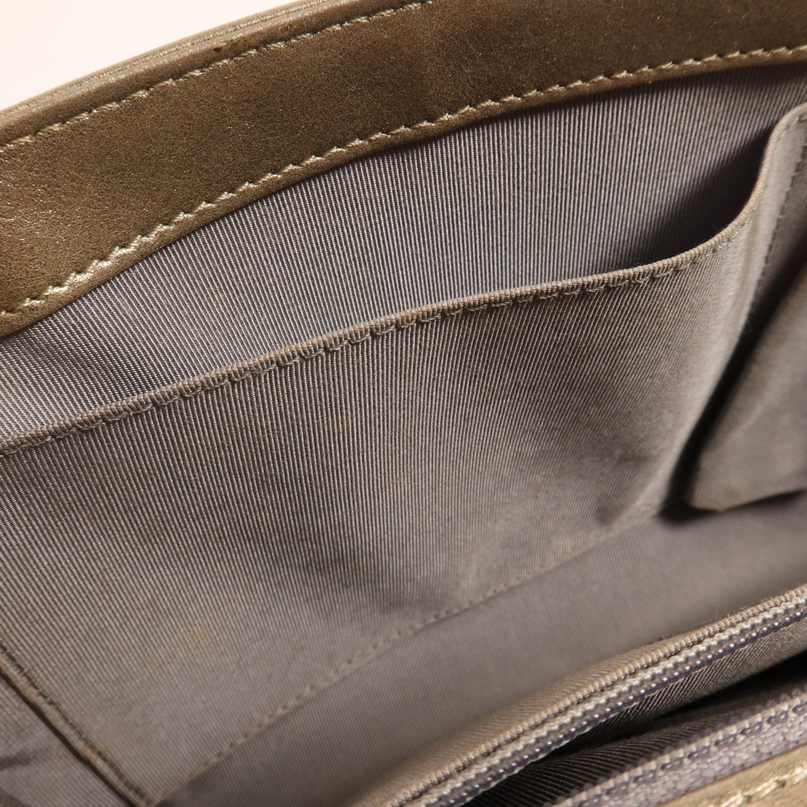 CHANEL 羊皮皮革Boy 28鏈帶肩背袋