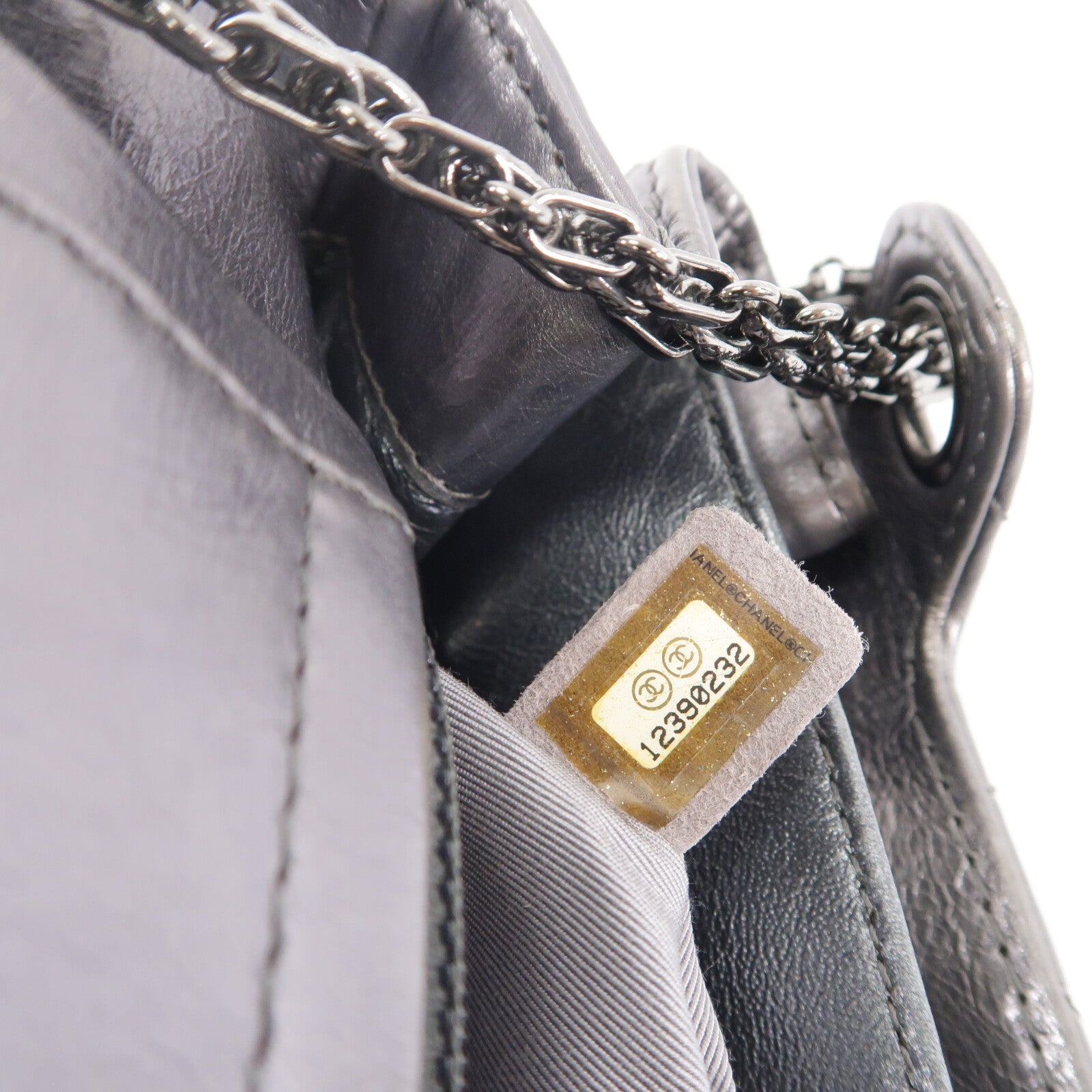 CHANEL 牛皮皮革2.55 Reissue Shoulder Bag鏈帶肩背袋