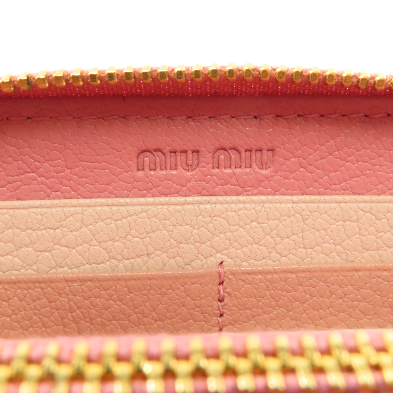 Miu Miu 牛皮皮革Long Wallet金扣長錢包粉紅色