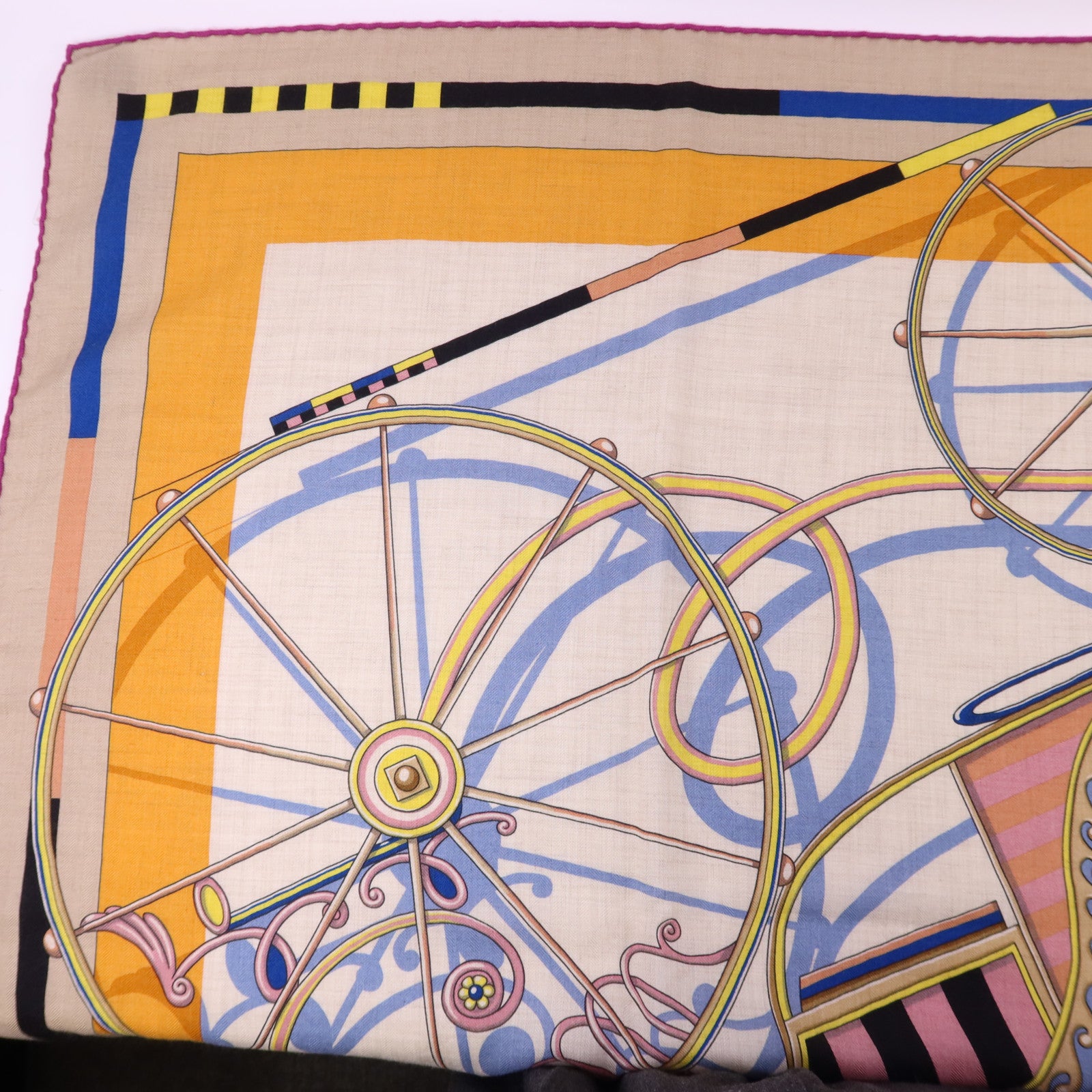 HERMES 絲質/羊絨Scarf 140X140絲巾