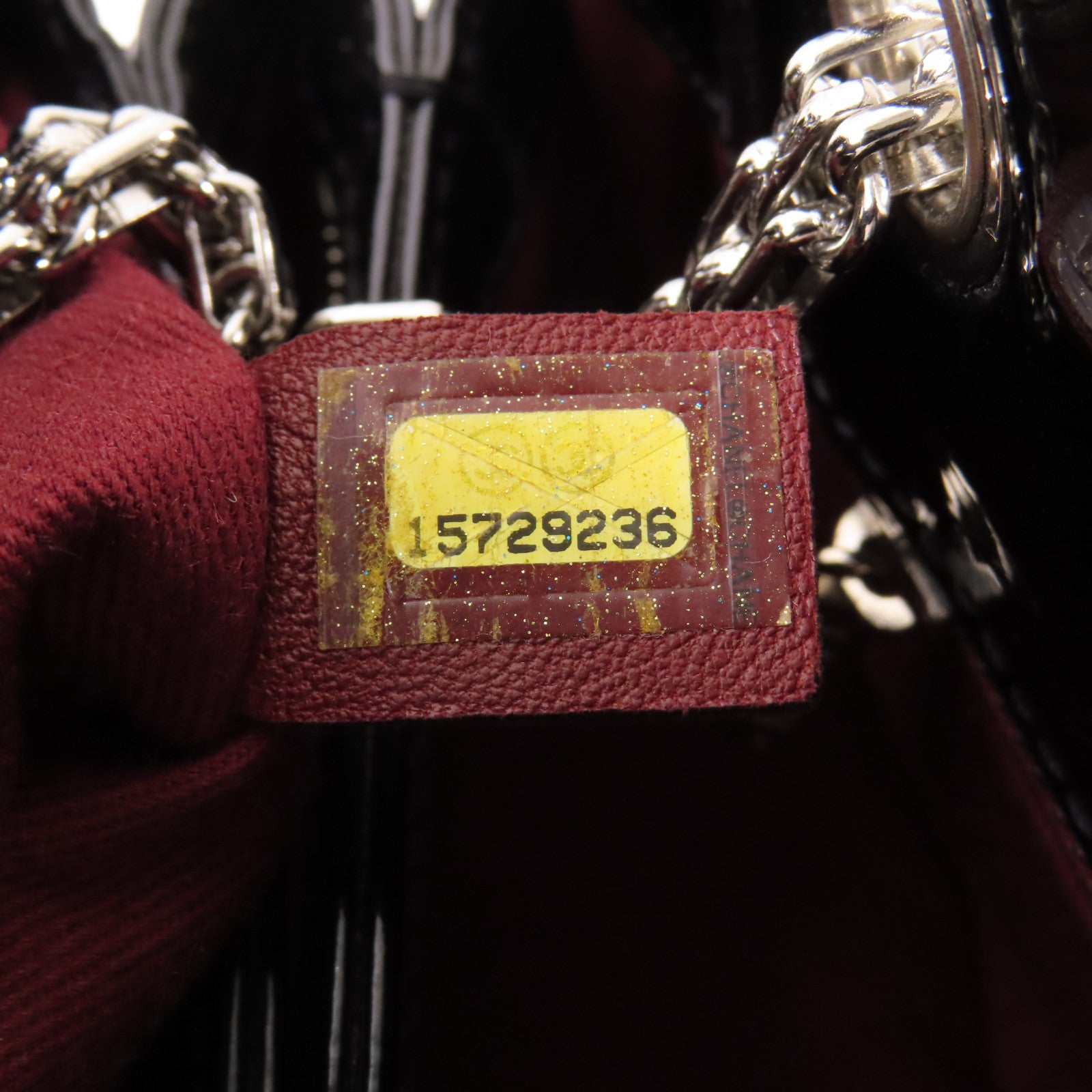 CHANEL 漆皮皮革Chain Shoulder銀扣鏈帶肩背袋