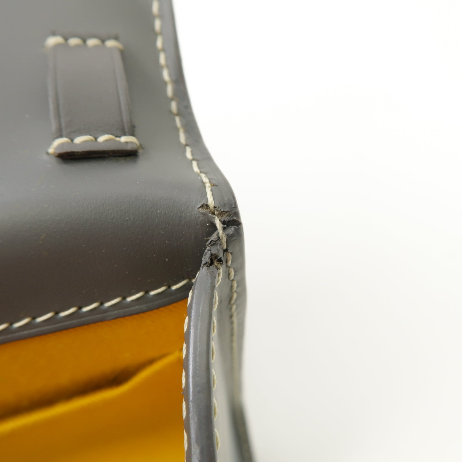 GOYARD 【激減優惠】塗層帆布Pochette Monte銀扣肩背袋灰色