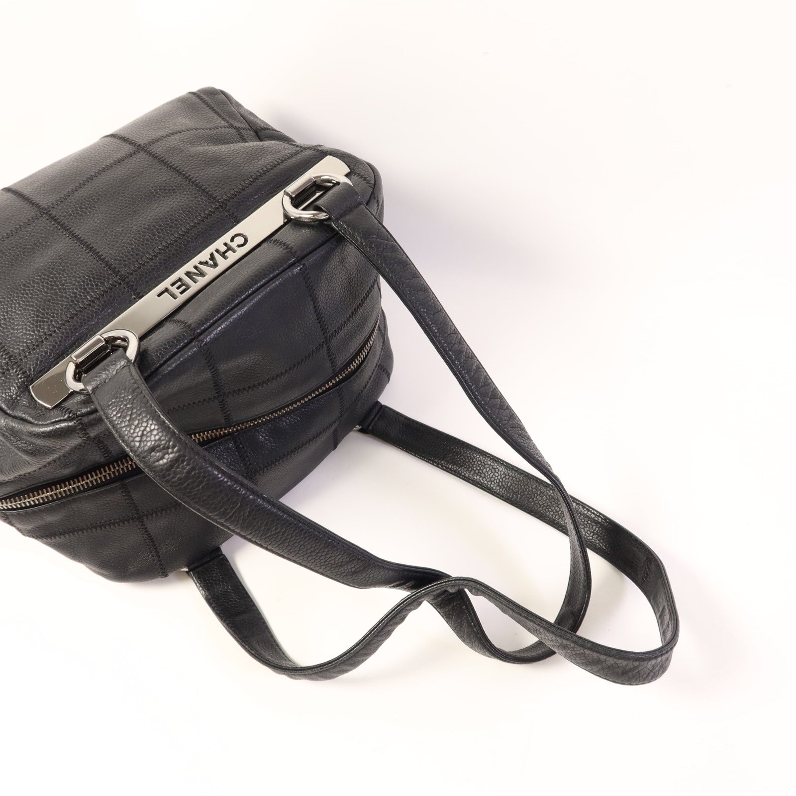 CHANEL 牛皮皮革Shoulder Bag銀扣肩背袋