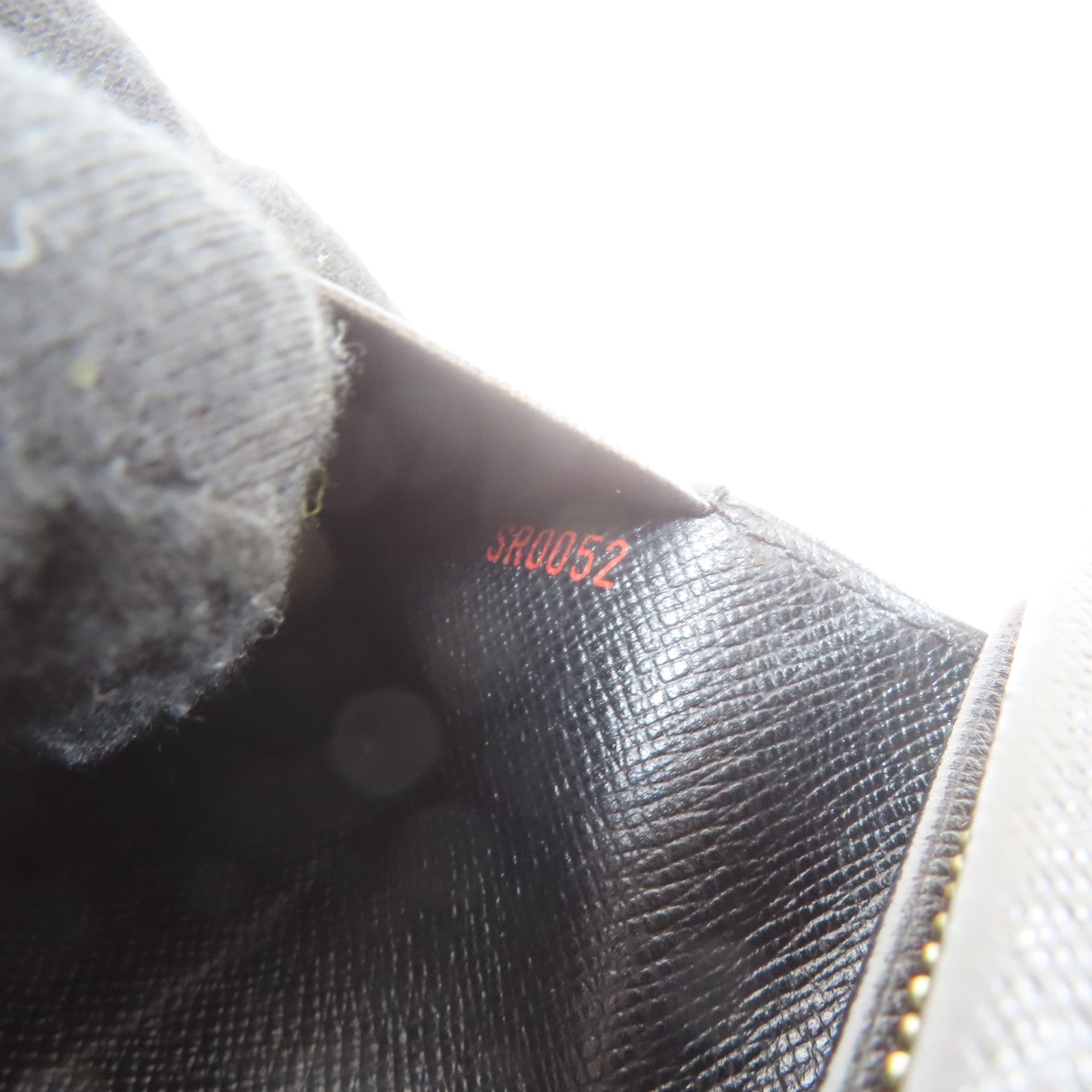 LOUIS VUITTON 【激減優惠】Epi Portefeuille Tresor Wallet金扣錢包黑色