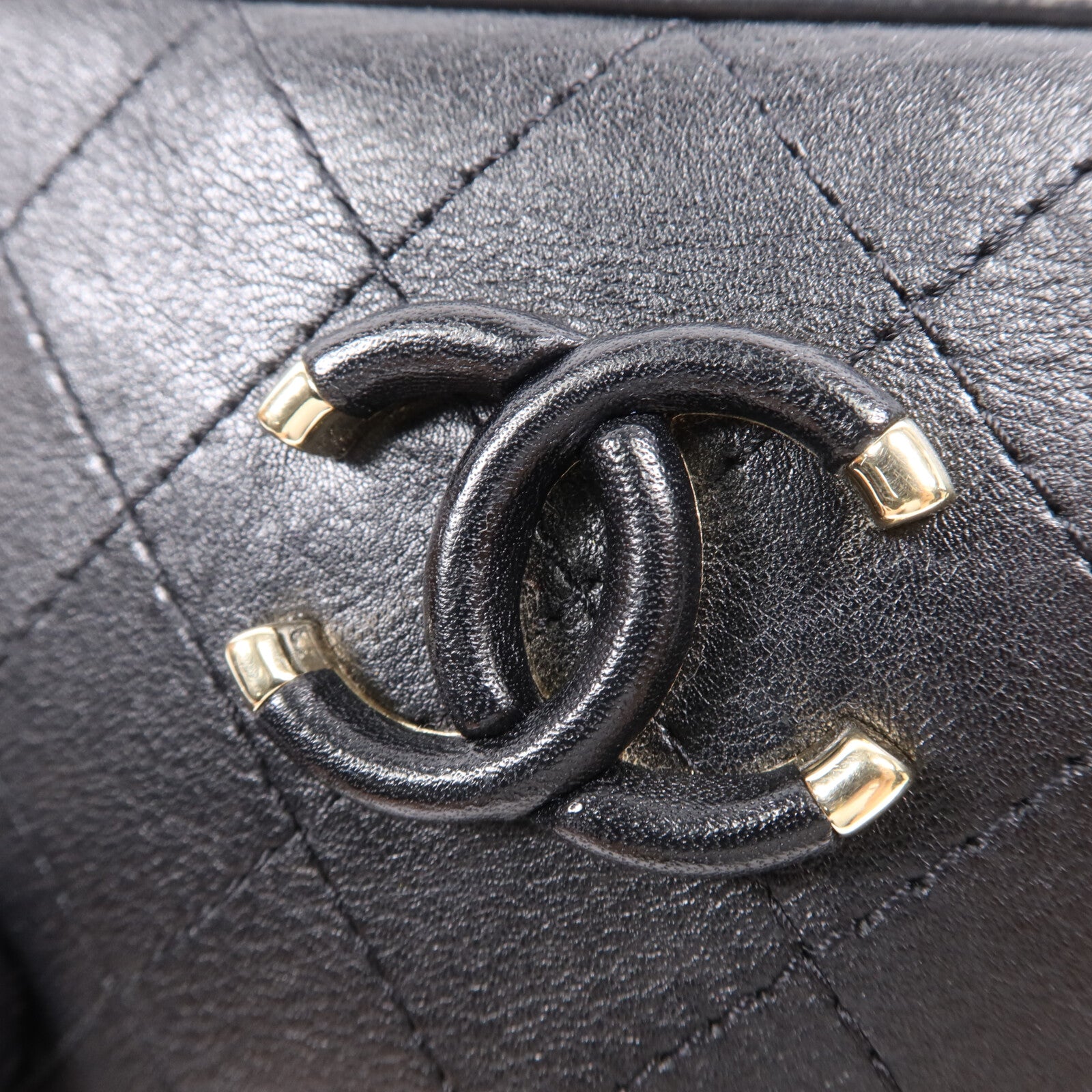 CHANEL 牛皮皮革Chain Shoulder Bag金扣鏈帶肩背袋