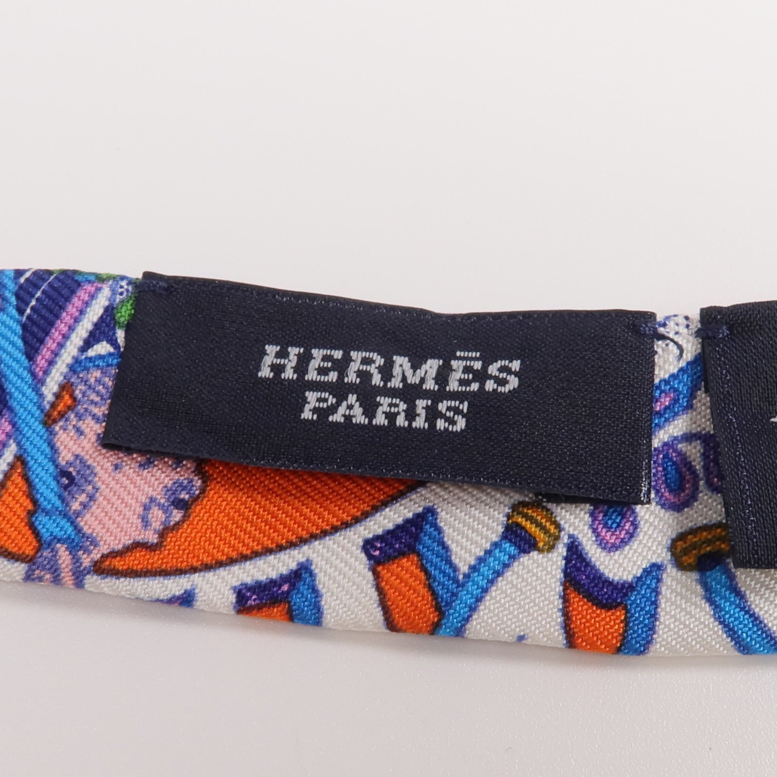 HERMES 絲質Doll Twilly絲巾
