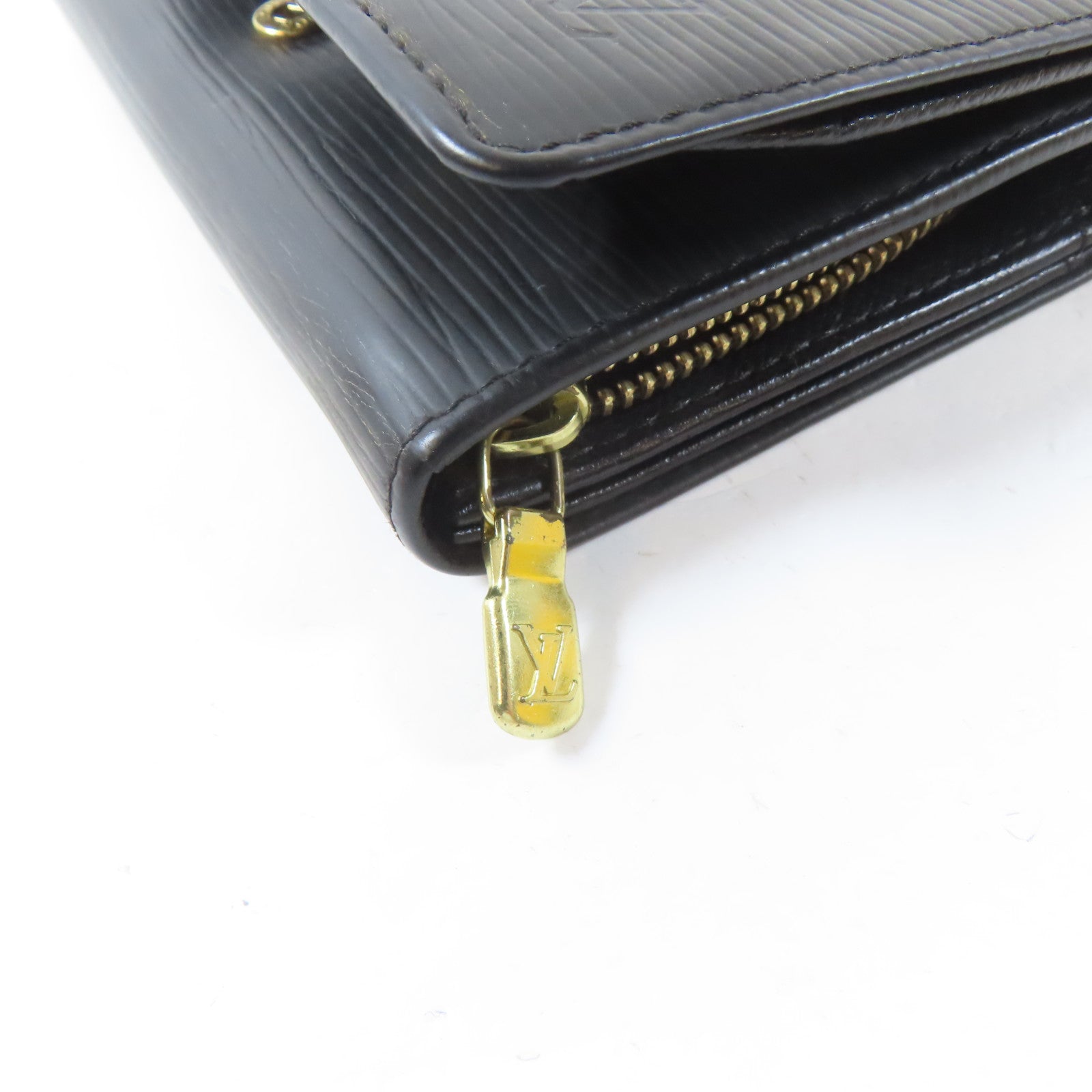 LOUIS VUITTON 【激減優惠】Epi Portefeuille Tresor Wallet金扣錢包黑色