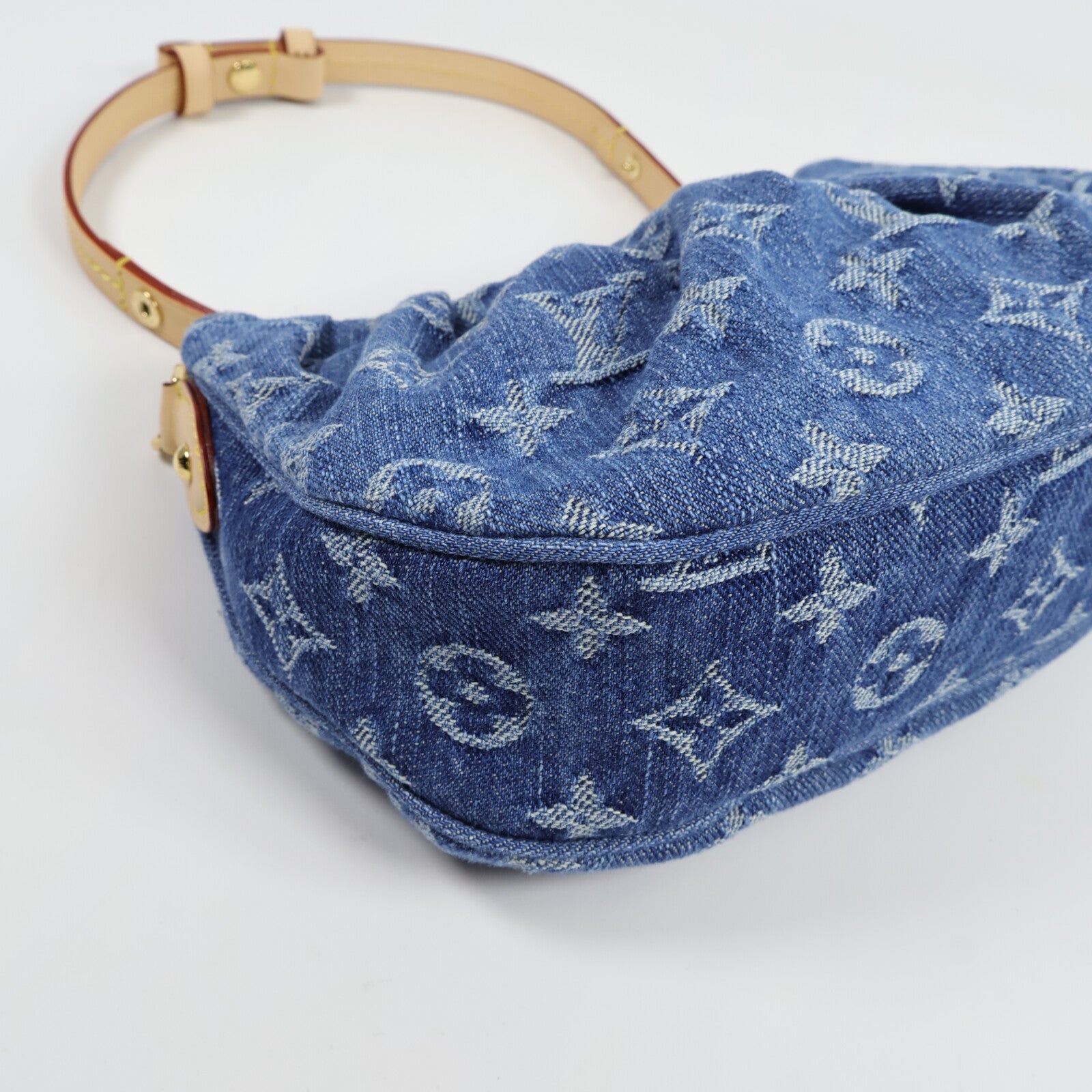 LOUIS VUITTON Monogram Denim Pochette Valley肩背袋