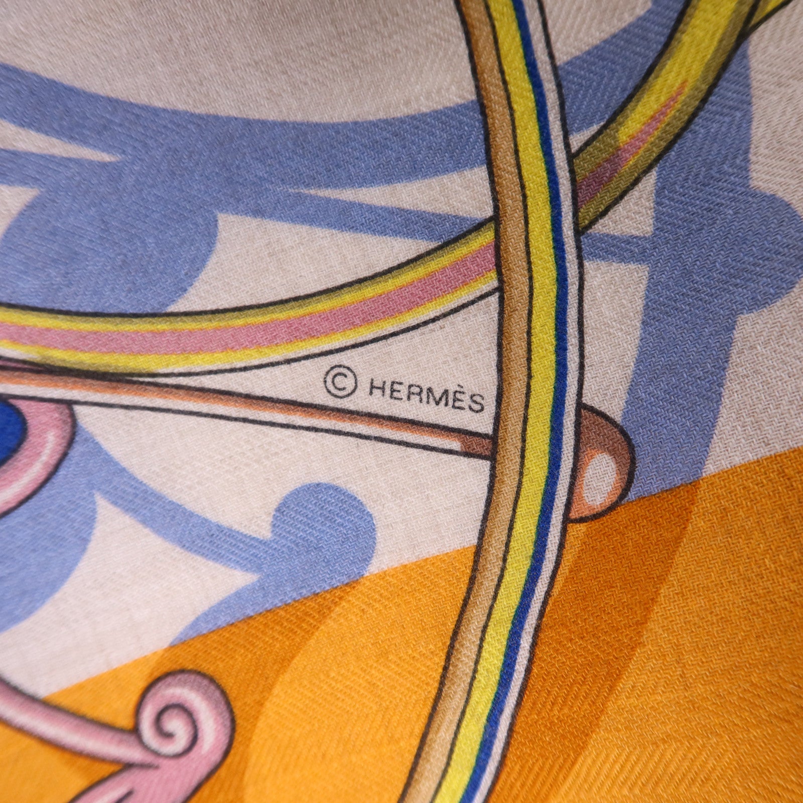 HERMES 絲質/羊絨Scarf 140X140絲巾