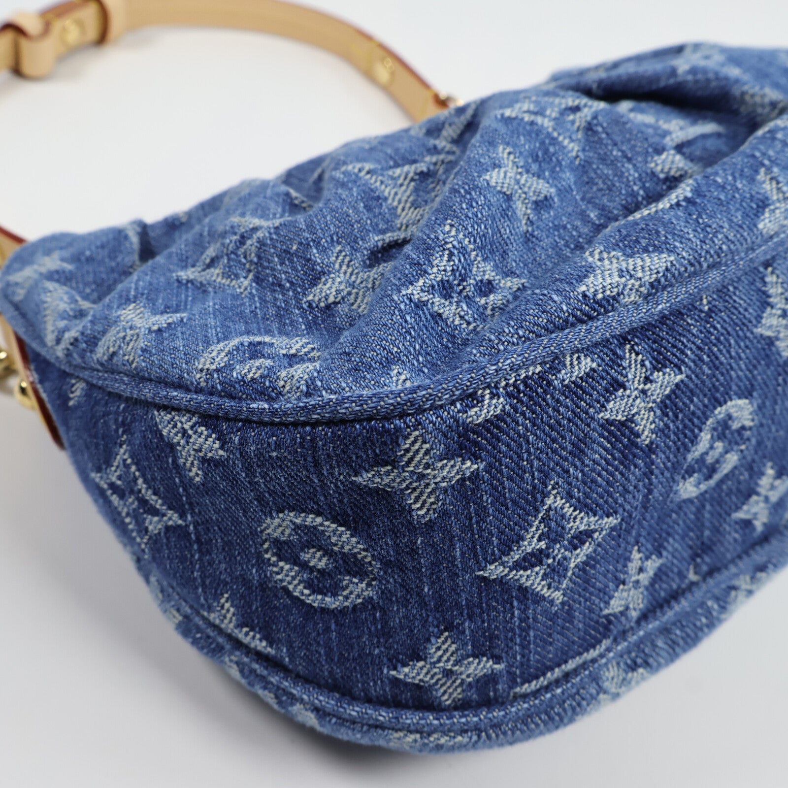 LOUIS VUITTON Monogram Denim Pochette Valley肩背袋