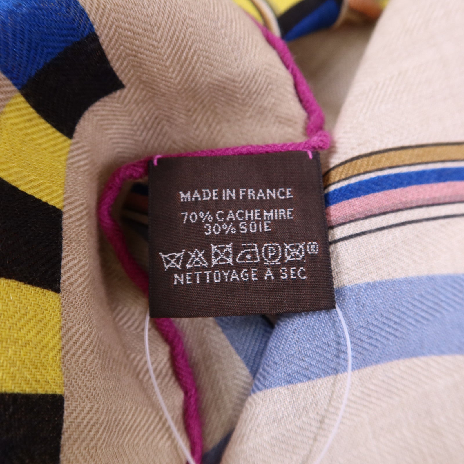 HERMES 絲質/羊絨Scarf 140X140絲巾