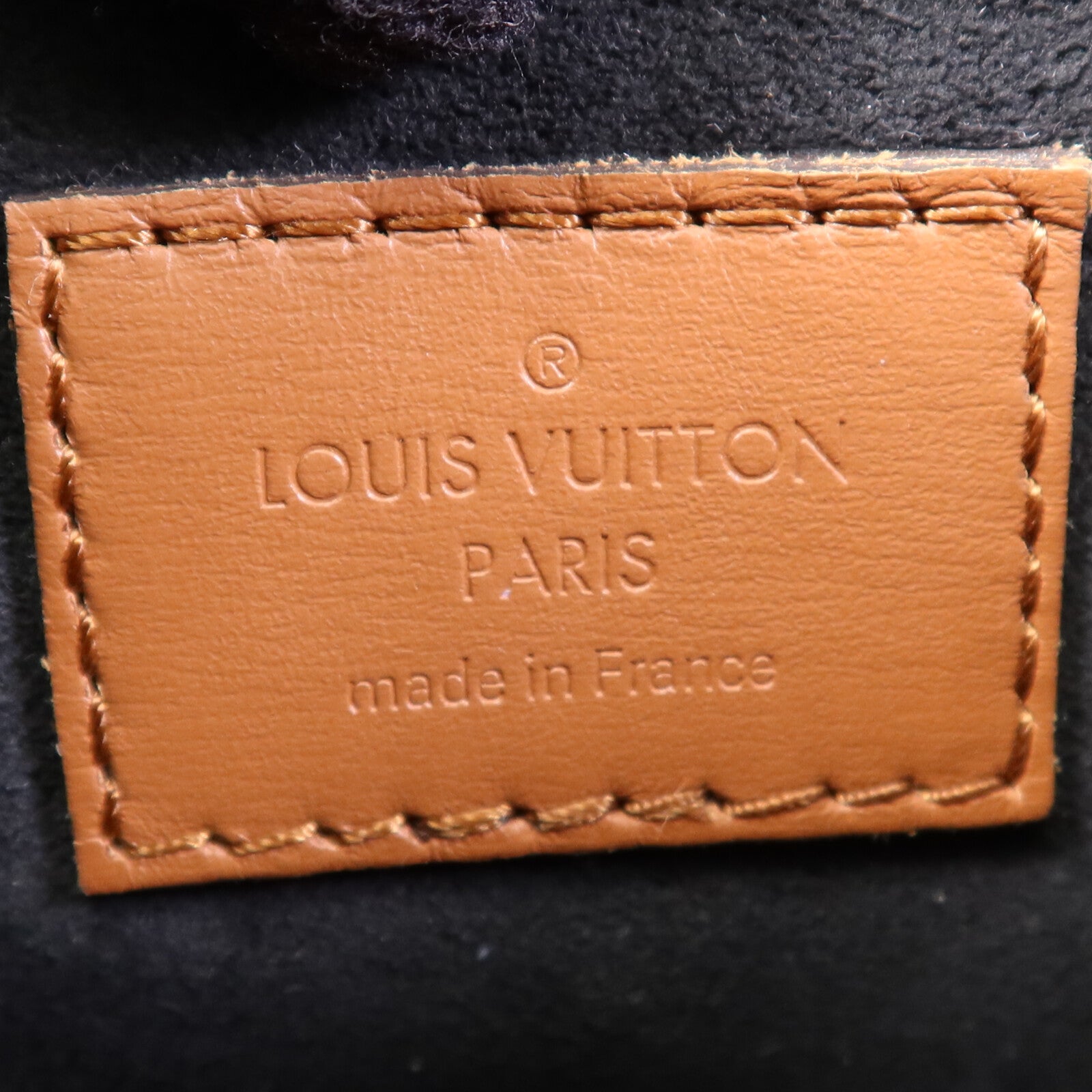 LOUIS VUITTON Monogram Reverse Mini Dauphine金扣肩背袋