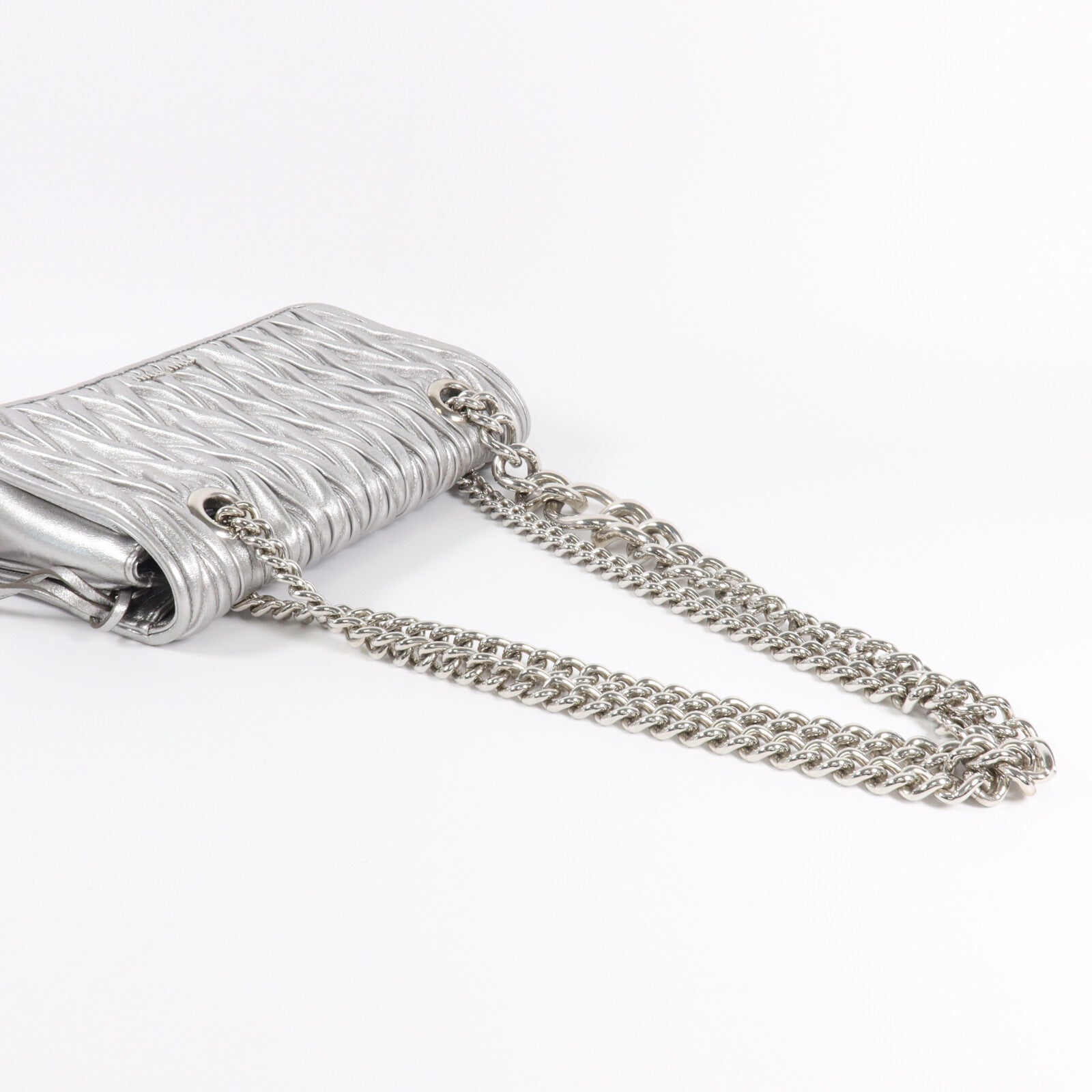 Miu Miu 牛皮皮革Chain Shoulder鏈帶肩背袋