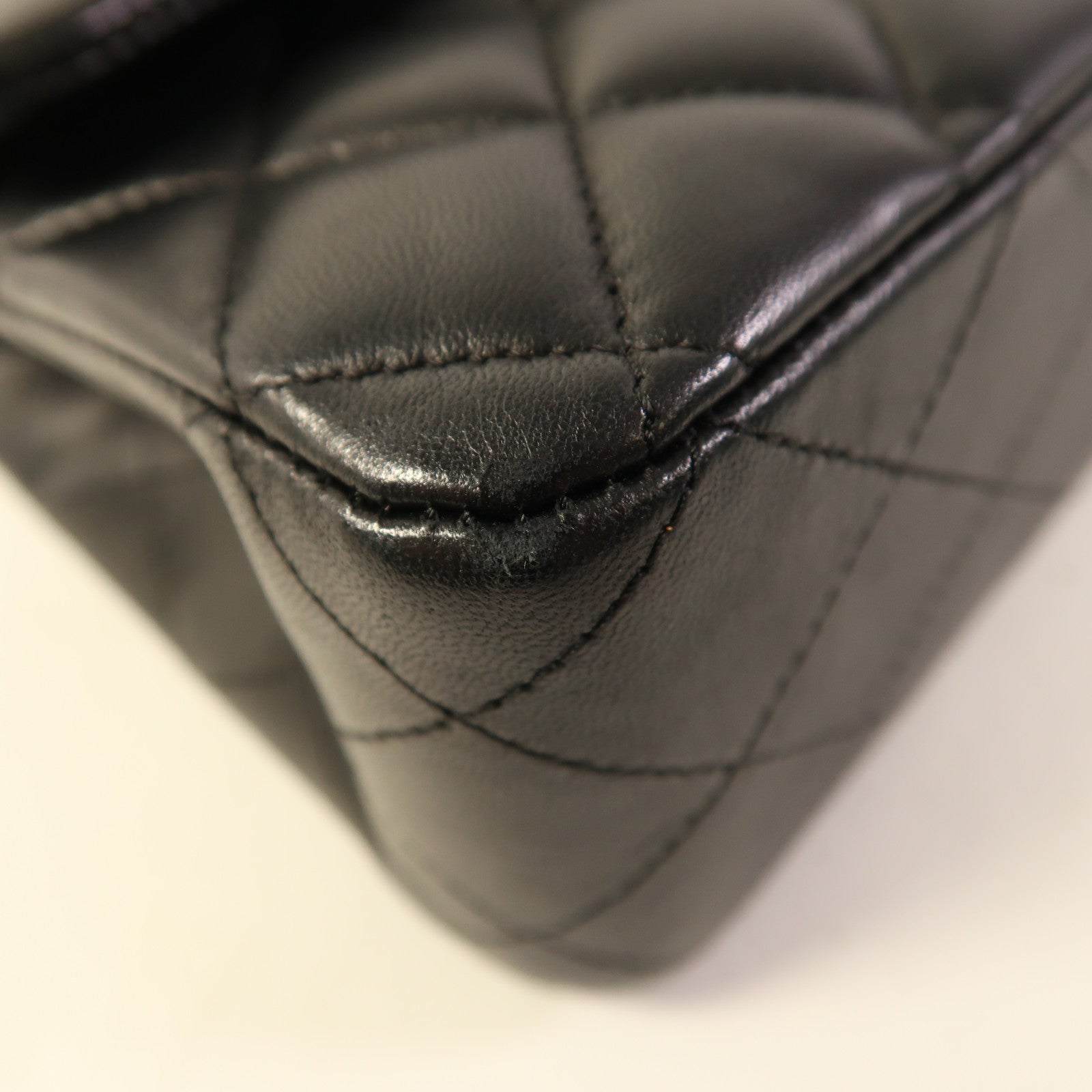 CHANEL 羊皮皮革Classic 25銀扣鏈帶肩背袋