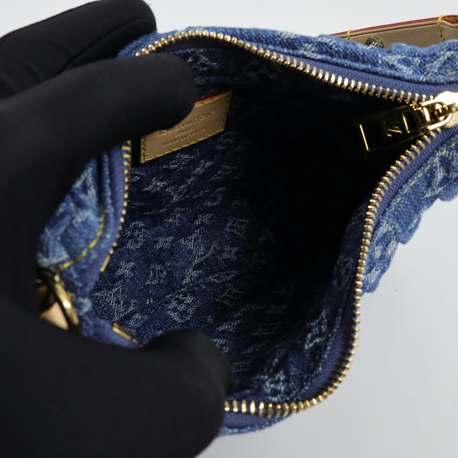 LOUIS VUITTON Monogram Denim Pochette Valley肩背袋