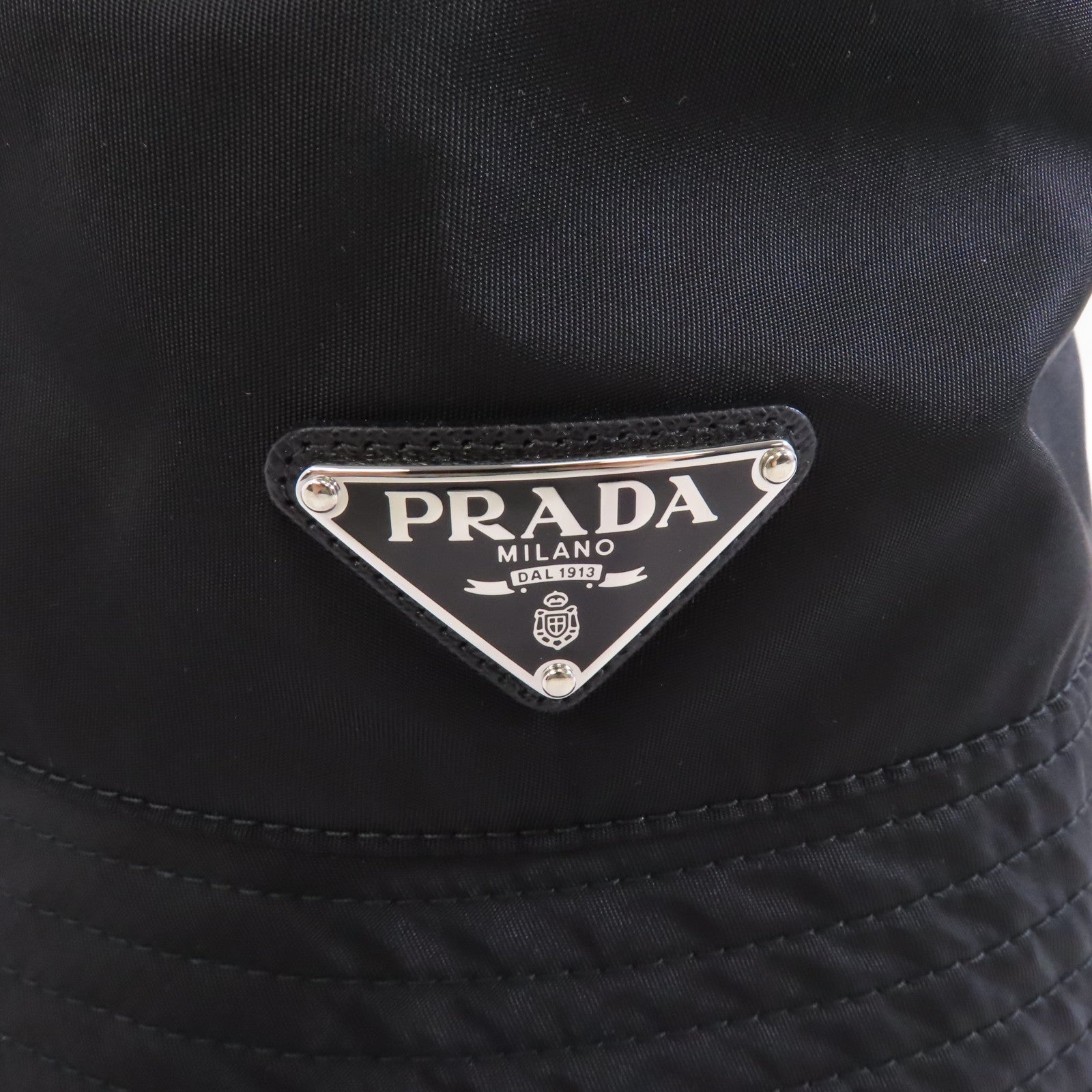 PRADA 尼龍Re-Nylon Bucket Hat帽子黑色