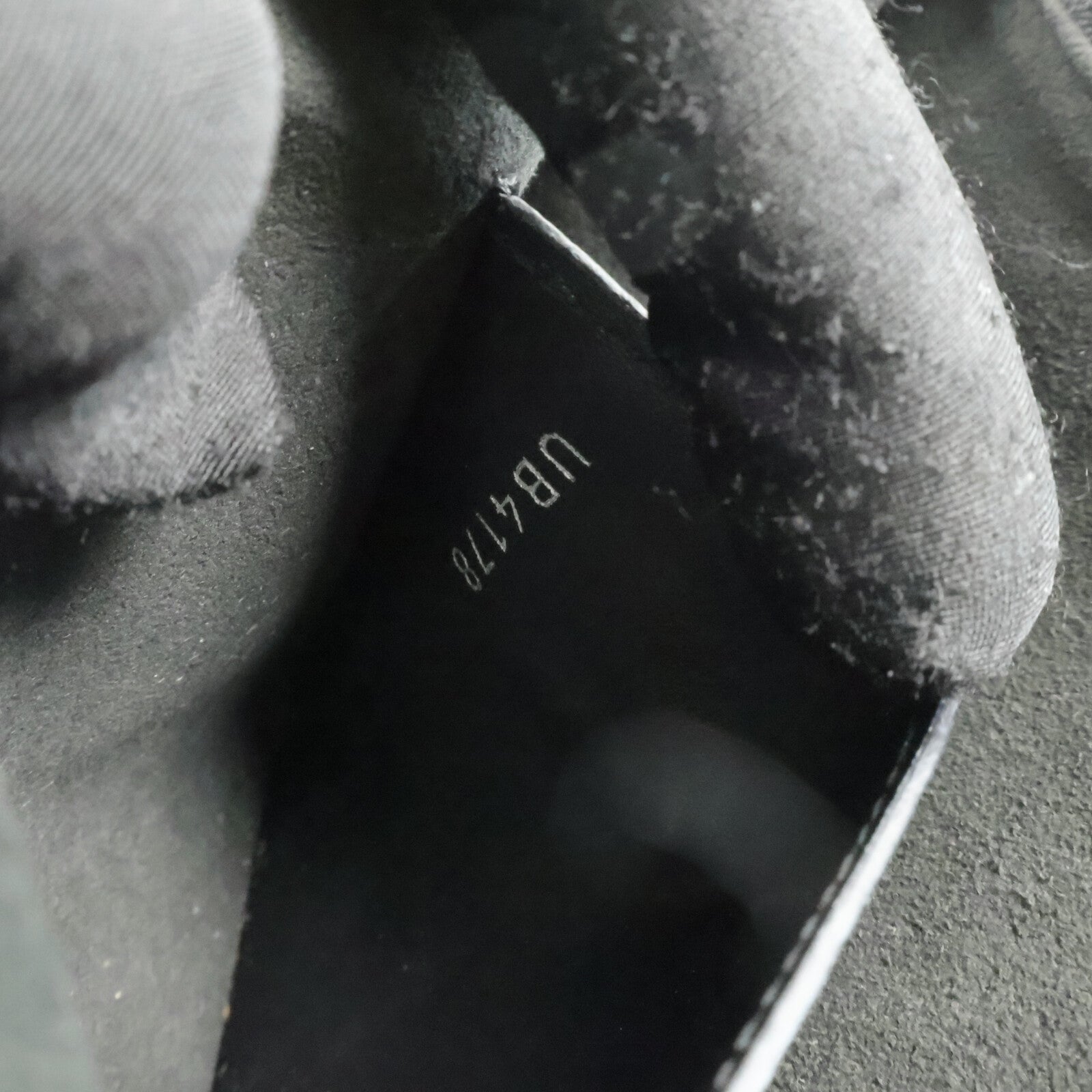 LOUIS VUITTON 牛皮皮革Mylockme Chain Pochette銀扣鏈帶肩背袋