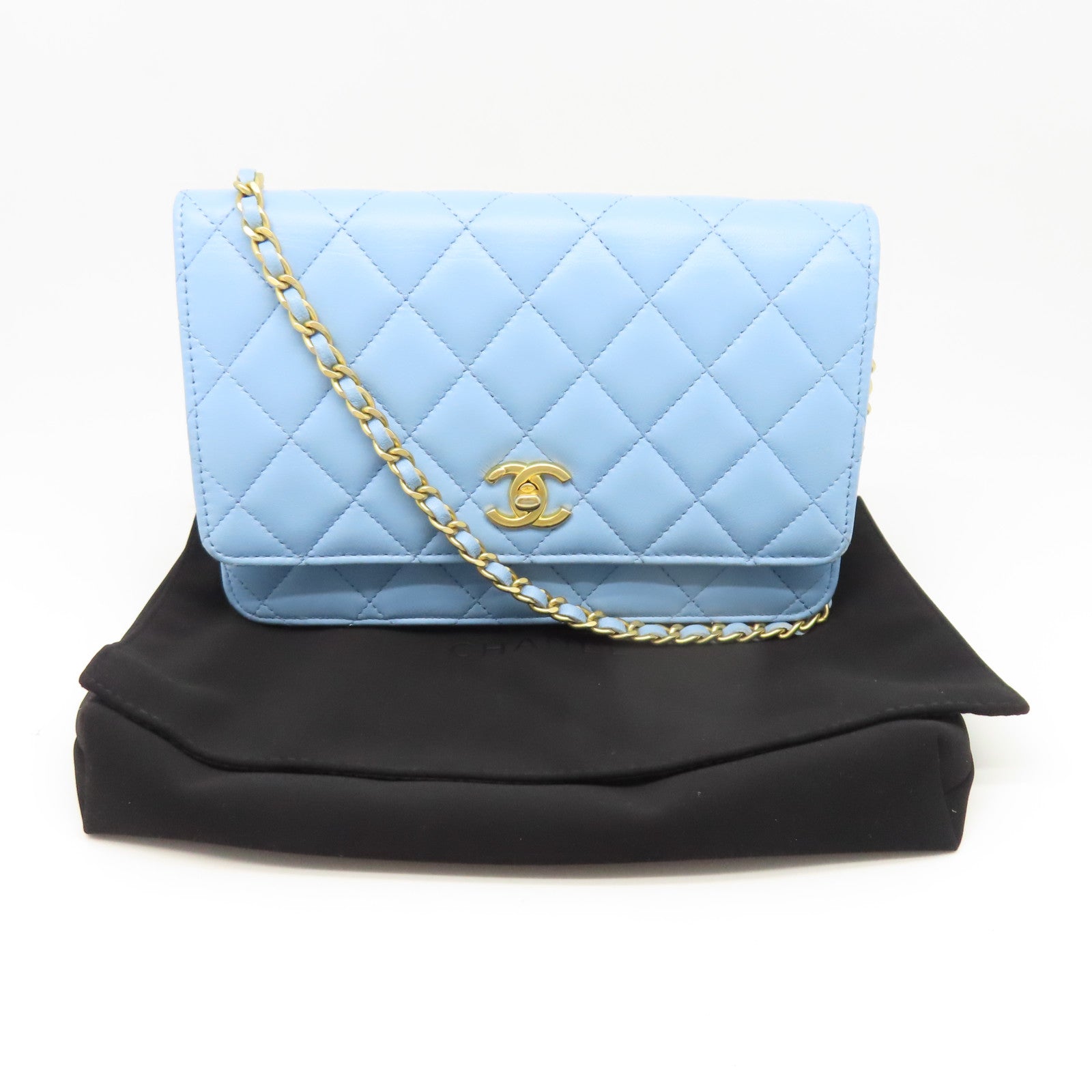 CHANEL 【清倉大減價】菱格羊皮皮革WOC金扣鏈帶肩背袋淺藍色