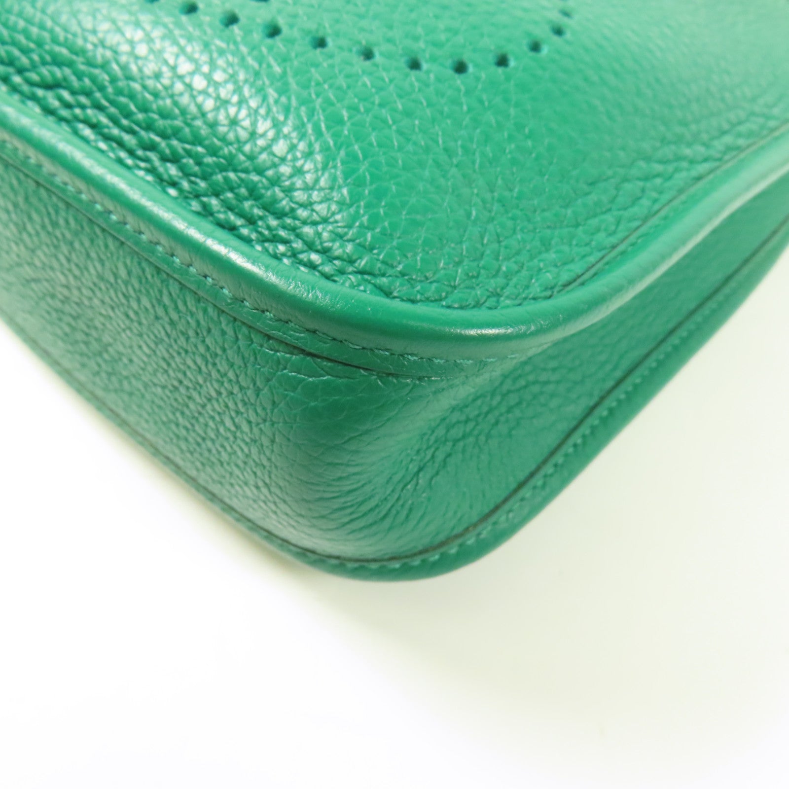 HERMES Clemence皮革Evelyne TPM銀扣肩背袋Menthe