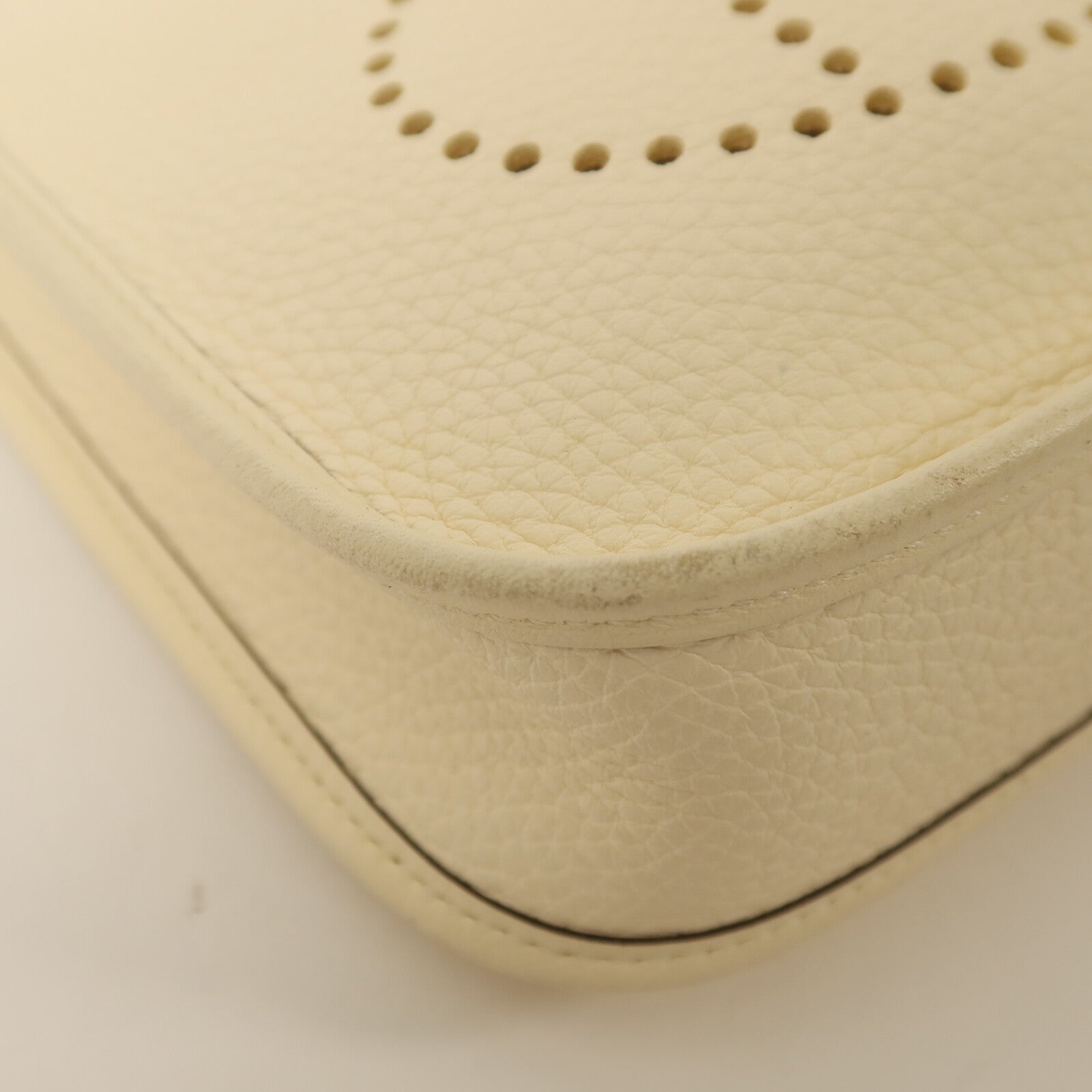 HERMES Clemence皮革Evelyne TPM銀扣肩背袋Nata