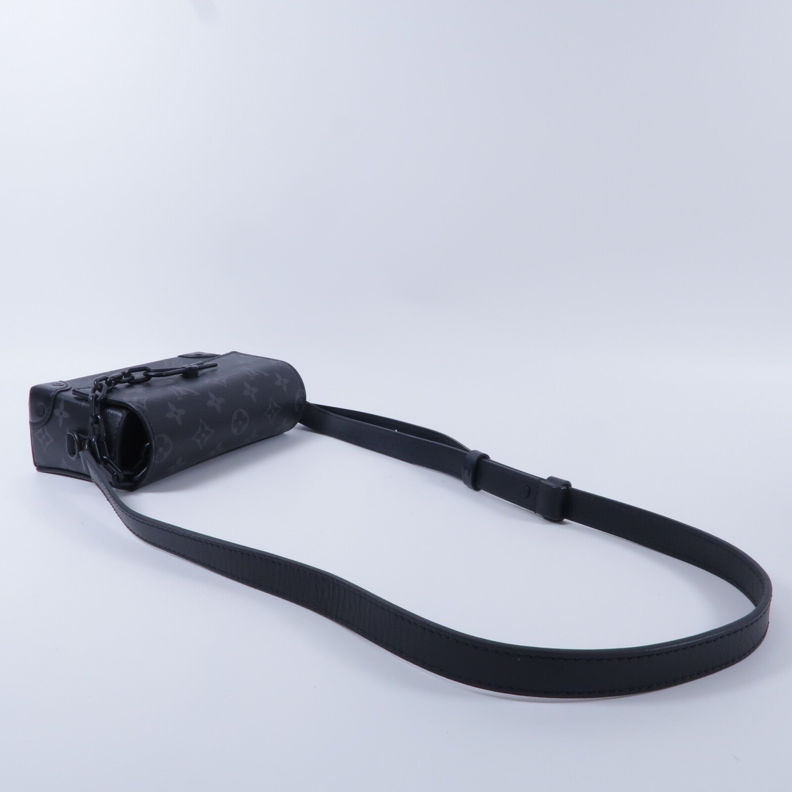 LOUIS VUITTON Monogram Eclipse Steamer Wearable Wallet肩背袋